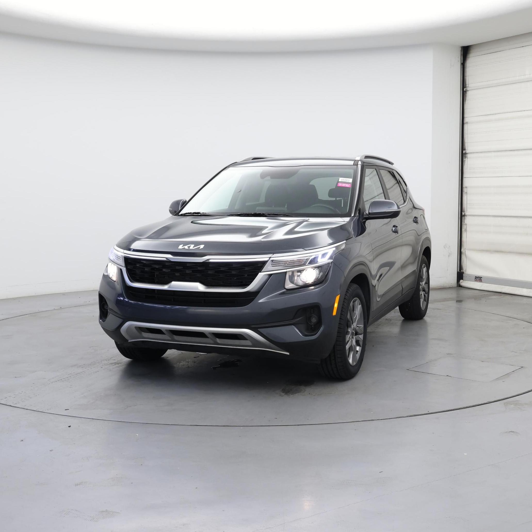 Thumbnail: 2022 Kia Seltos - 4