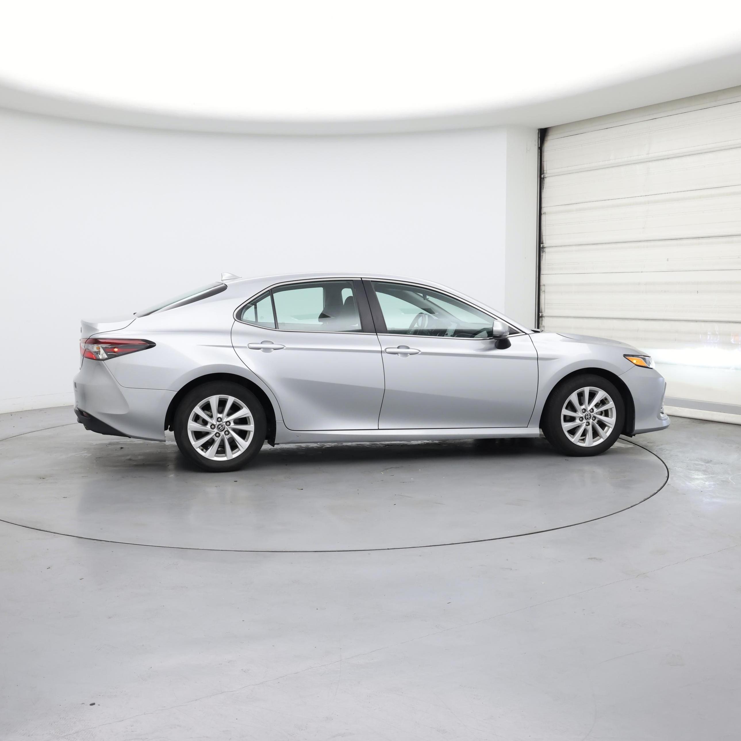 Thumbnail: 2023 Toyota Camry - 7