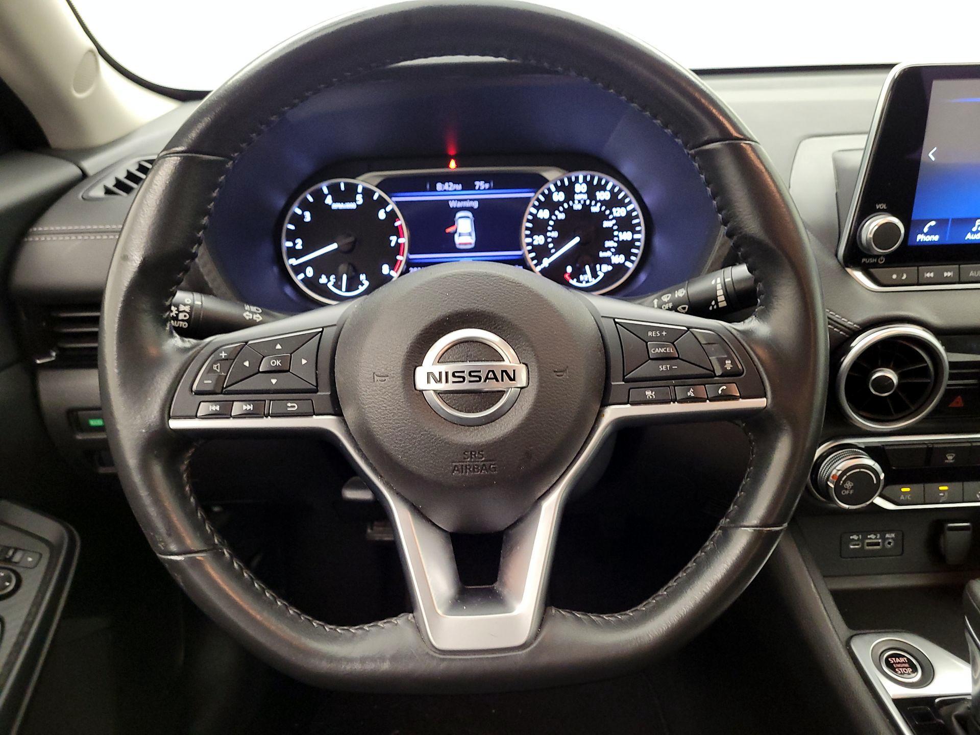 Thumbnail: 2022 Nissan Sentra - 10