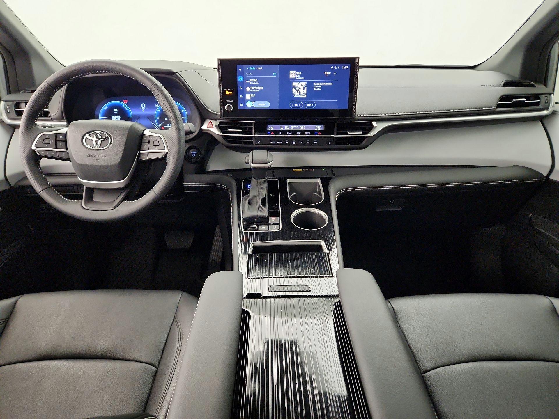 Thumbnail: 2025 Toyota Sienna - 9
