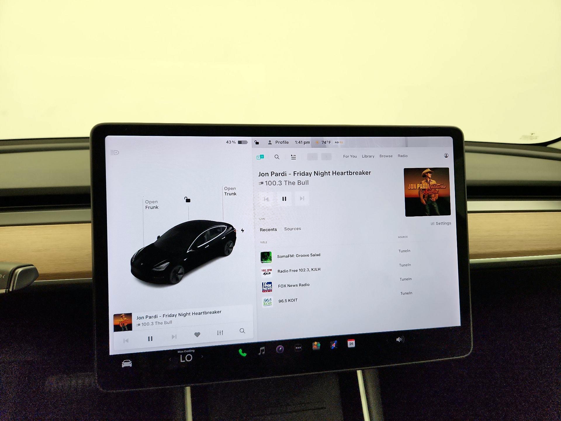 Thumbnail: 2018 Tesla Model 3 - 15