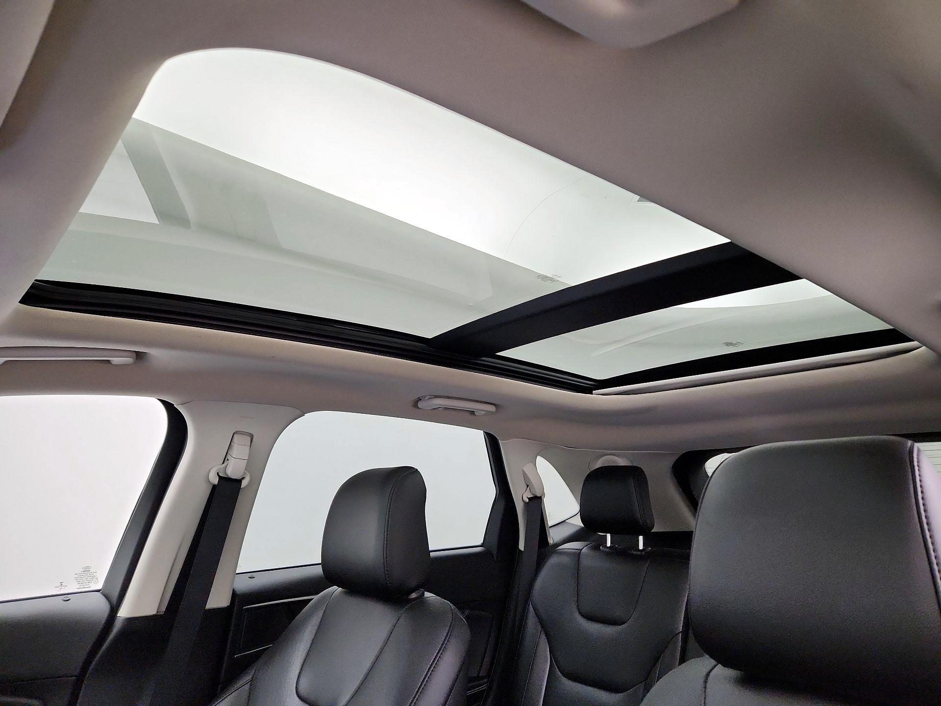 Thumbnail: 2020 Ford Edge - 20