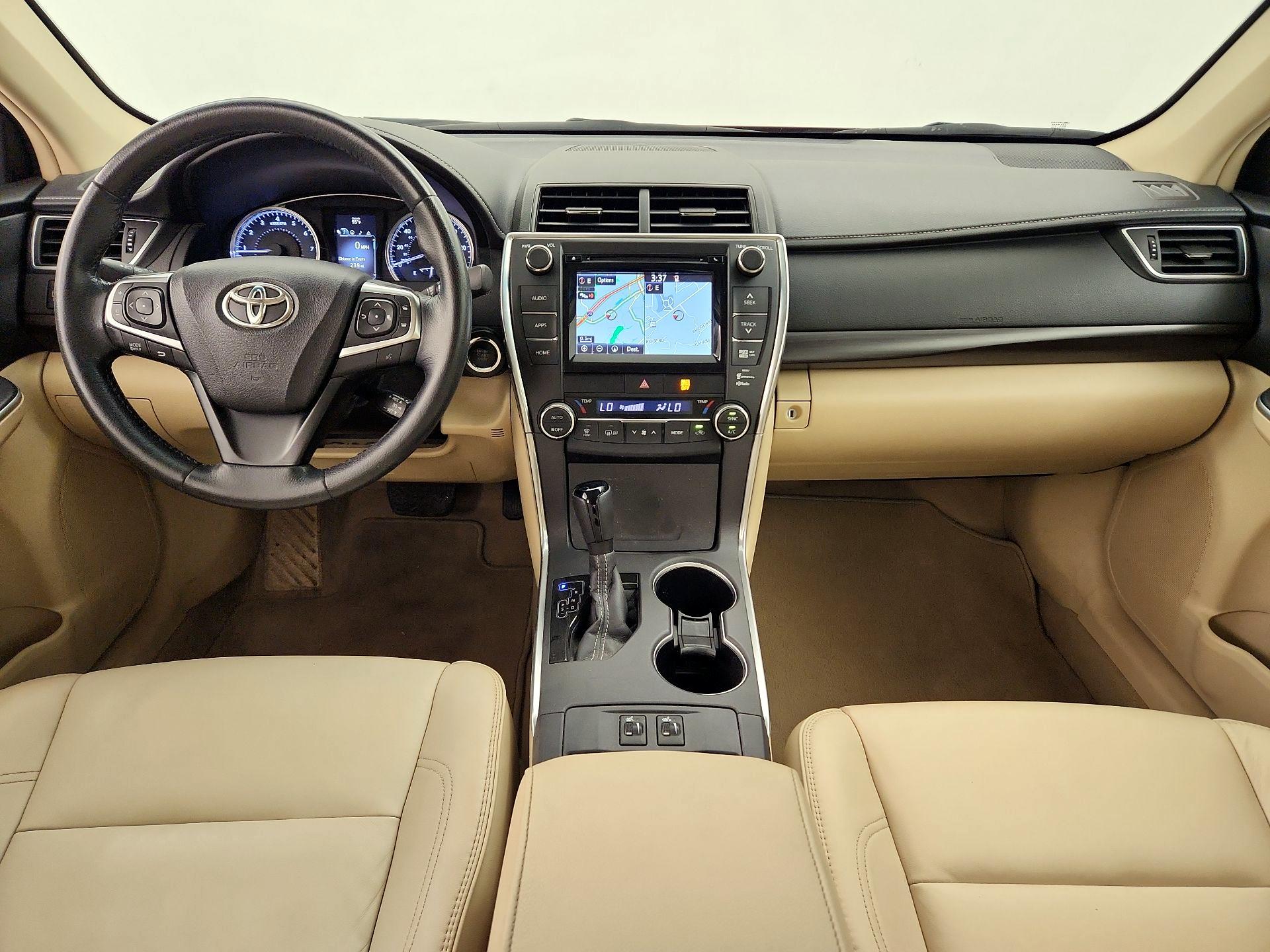 Thumbnail: 2015 Toyota Camry - 9