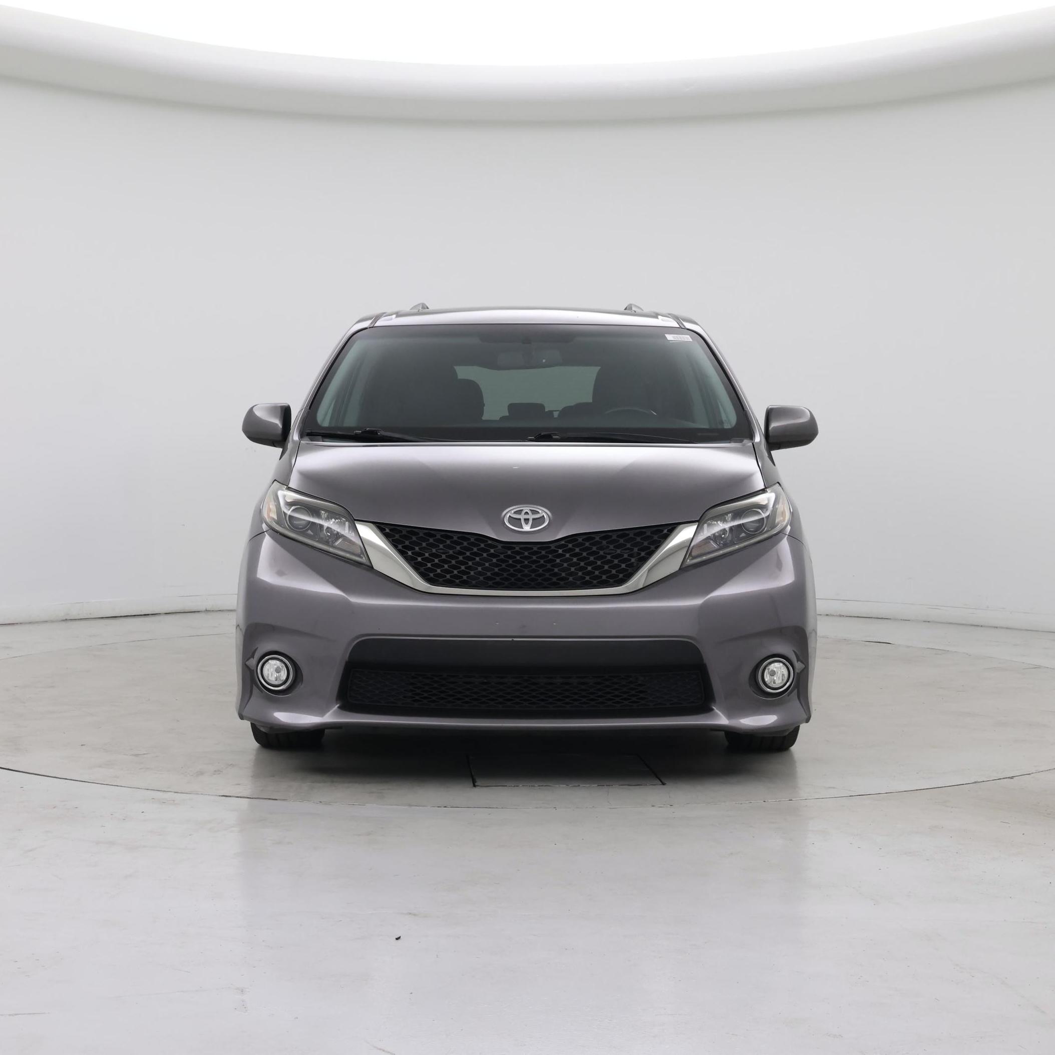 Thumbnail: 2015 Toyota Sienna - 5