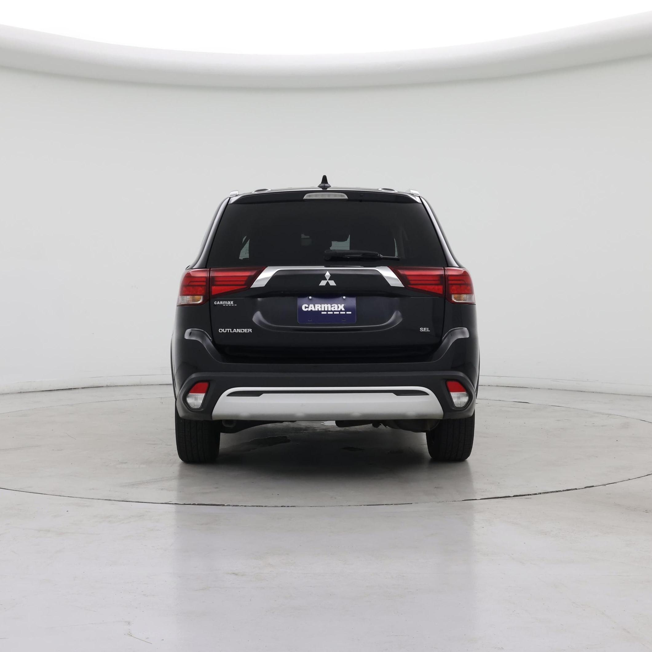 Thumbnail: 2020 Mitsubishi Outlander - 6