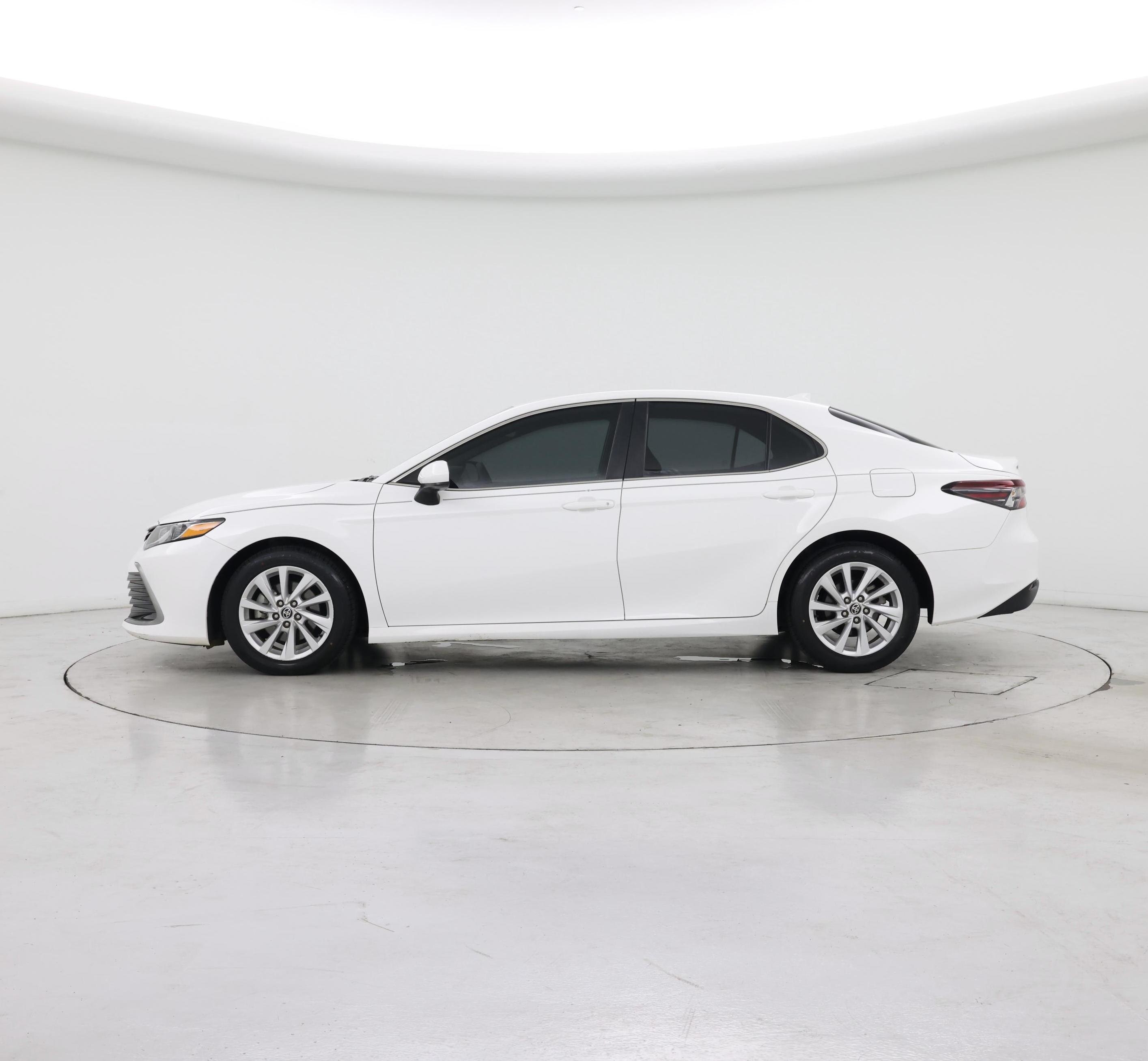 Thumbnail: 2022 Toyota Camry - 3