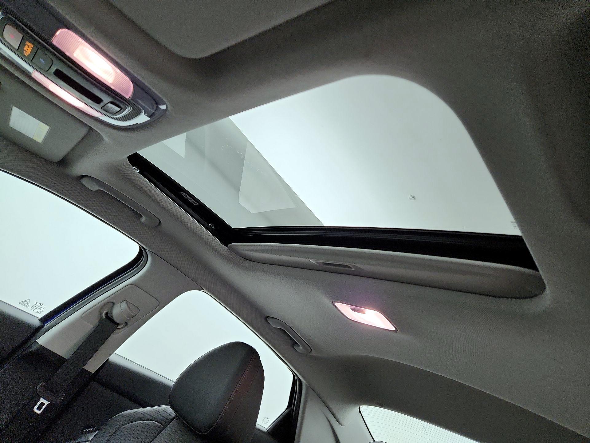 Thumbnail: 2023 Hyundai Elantra - 20