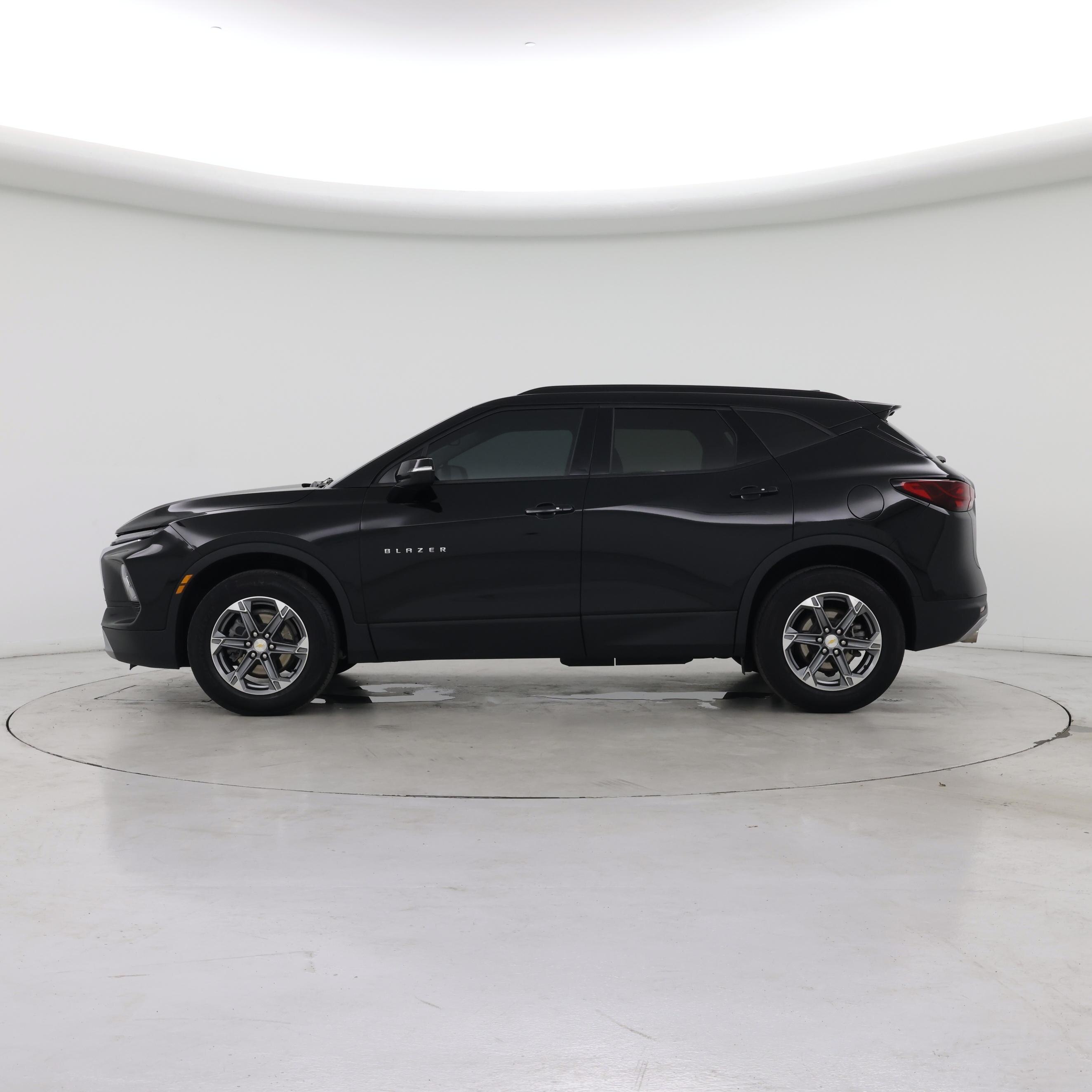 Thumbnail: 2023 Chevrolet Blazer - 3