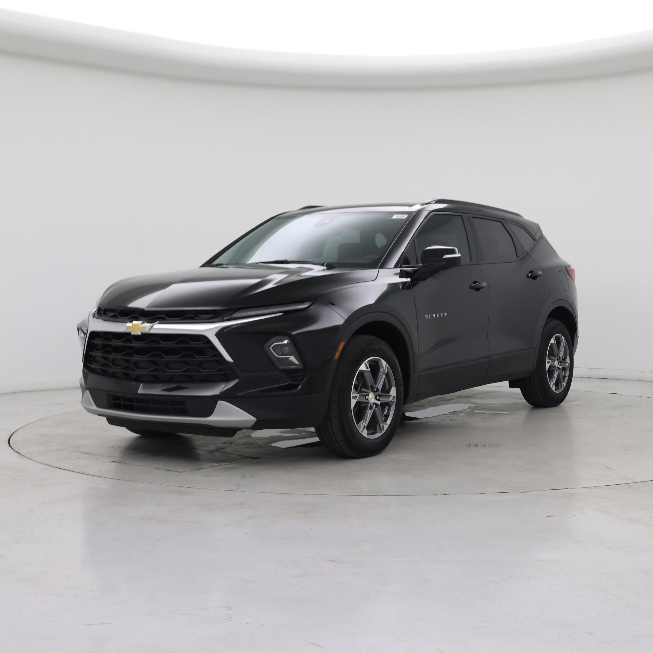 Thumbnail: 2023 Chevrolet Blazer - 4