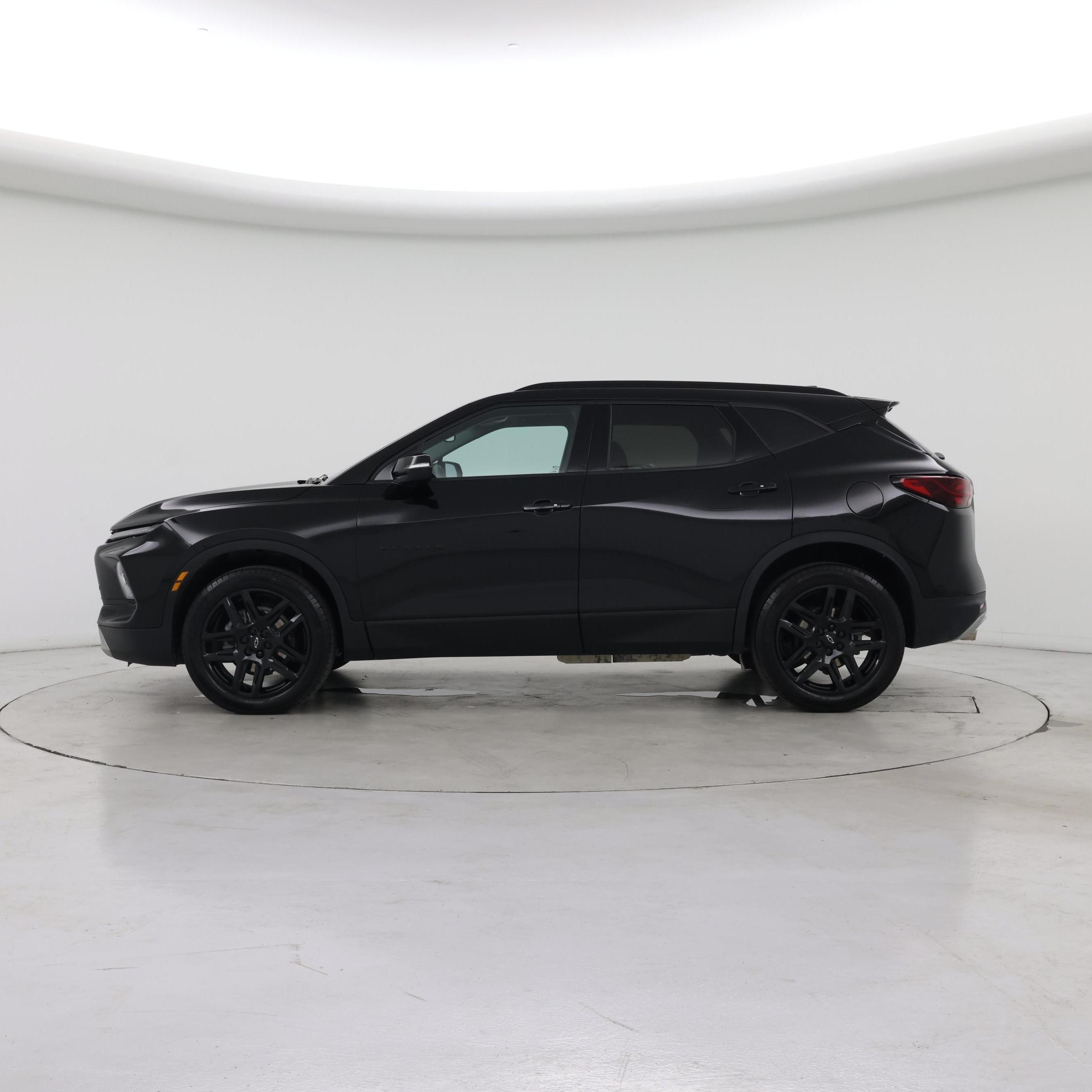 Thumbnail: 2023 Chevrolet Blazer - 3