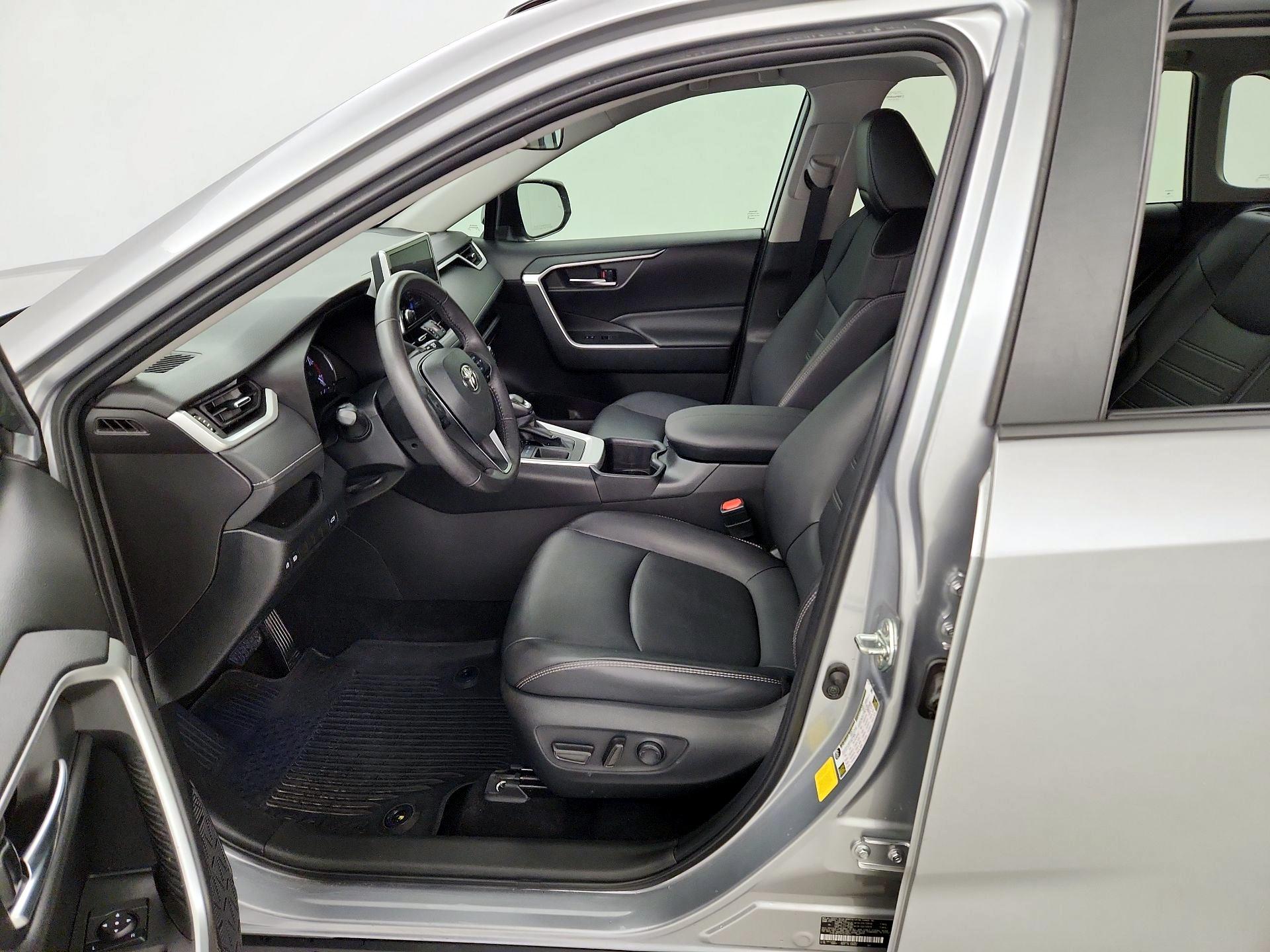 Thumbnail: 2023 Toyota RAV4 - 11
