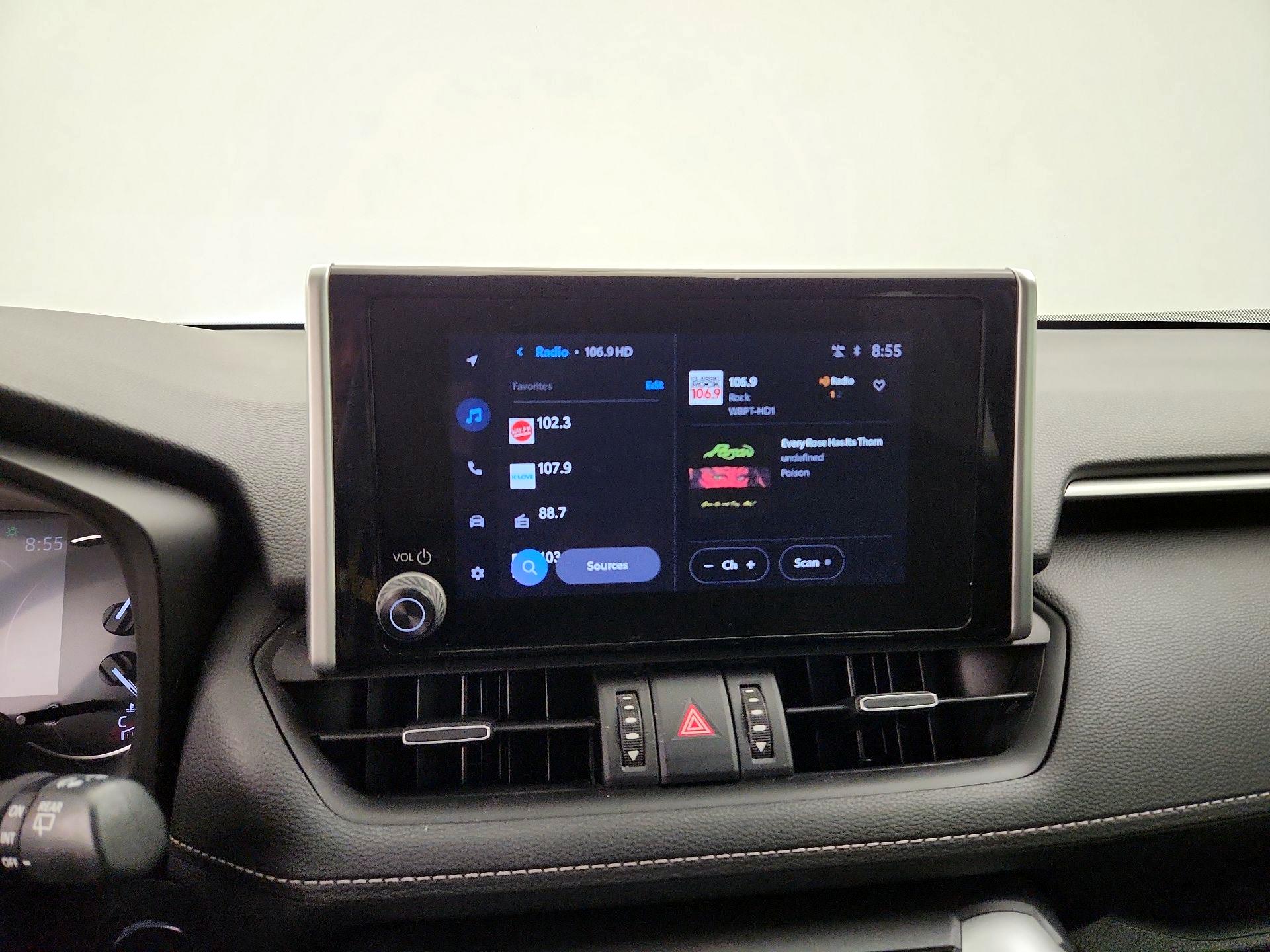 Thumbnail: 2023 Toyota RAV4 - 15