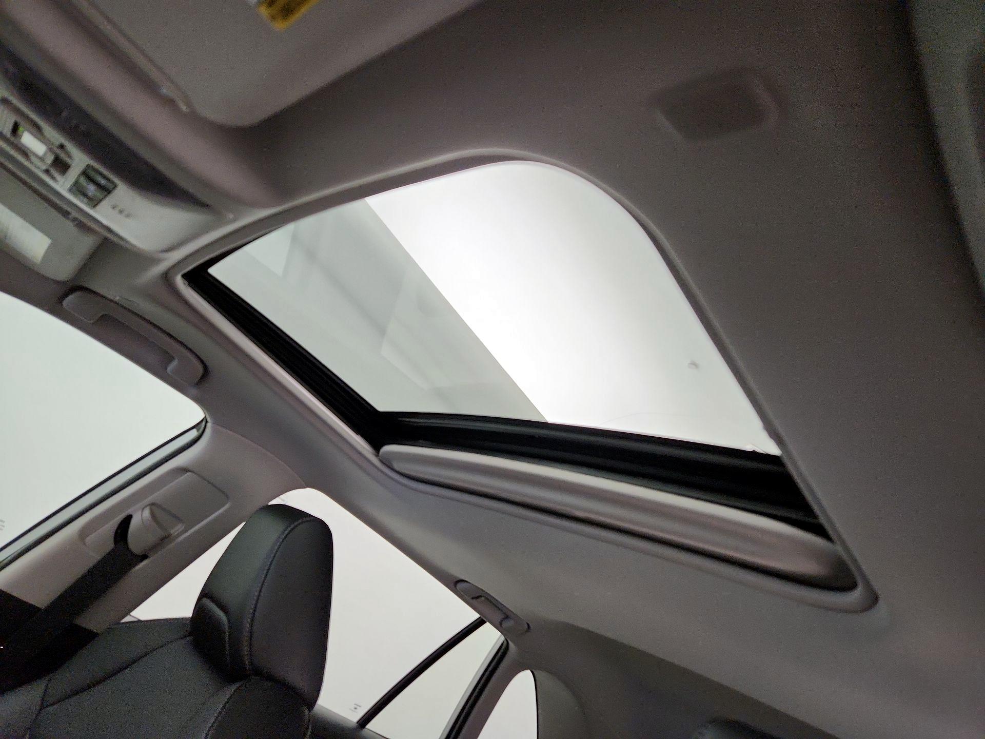 Thumbnail: 2023 Toyota RAV4 - 19