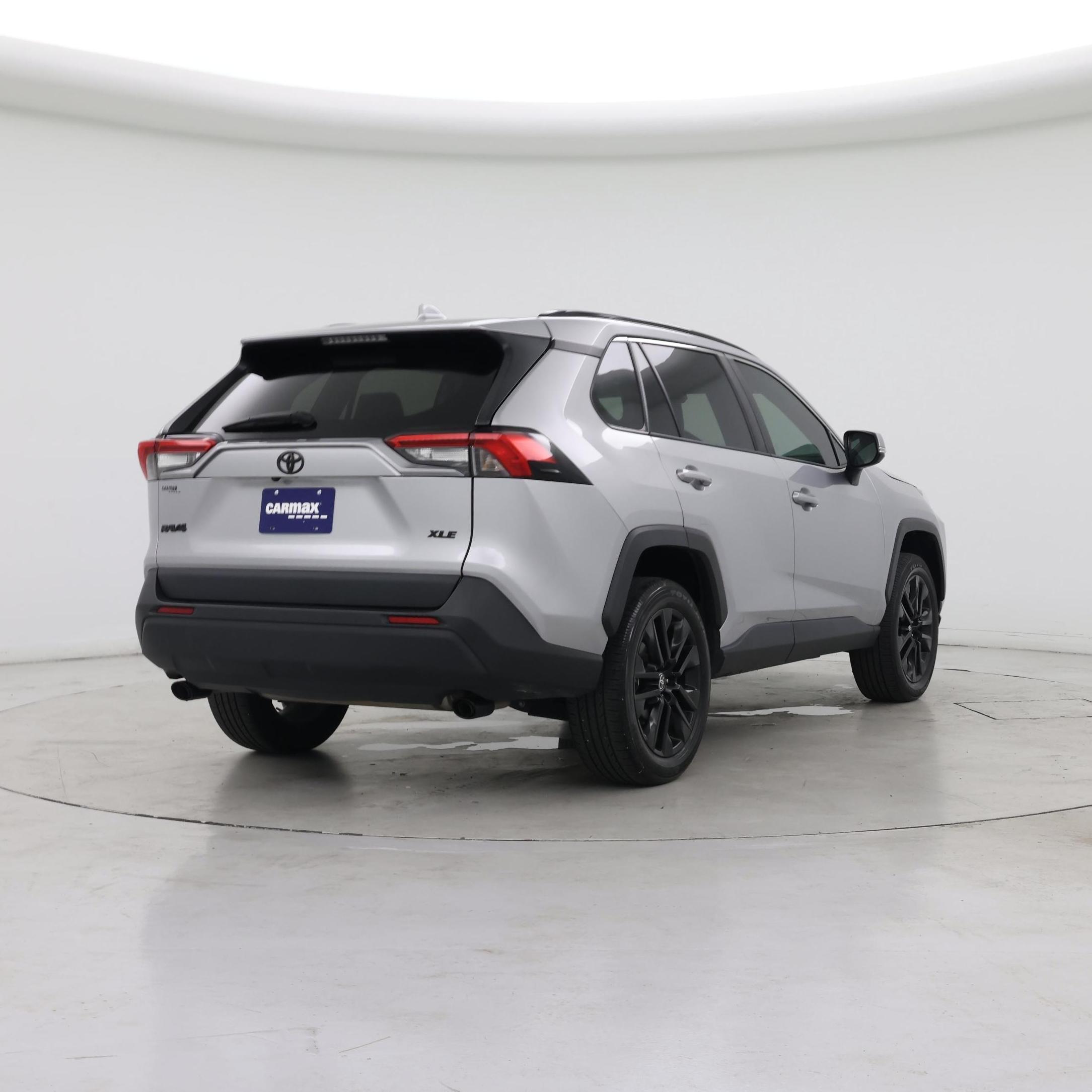Thumbnail: 2023 Toyota RAV4 - 8