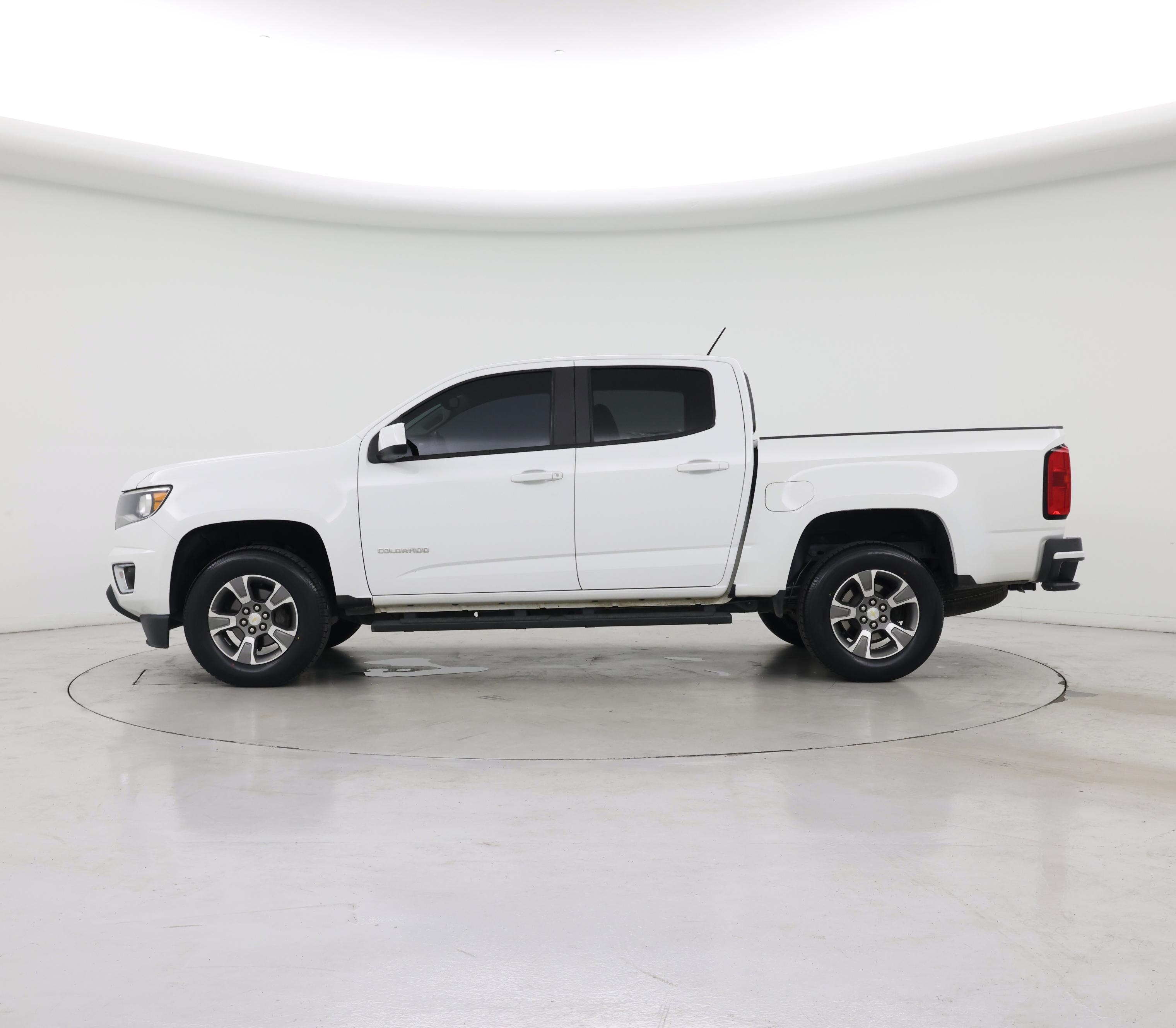 Thumbnail: 2018 Chevrolet Colorado - 3