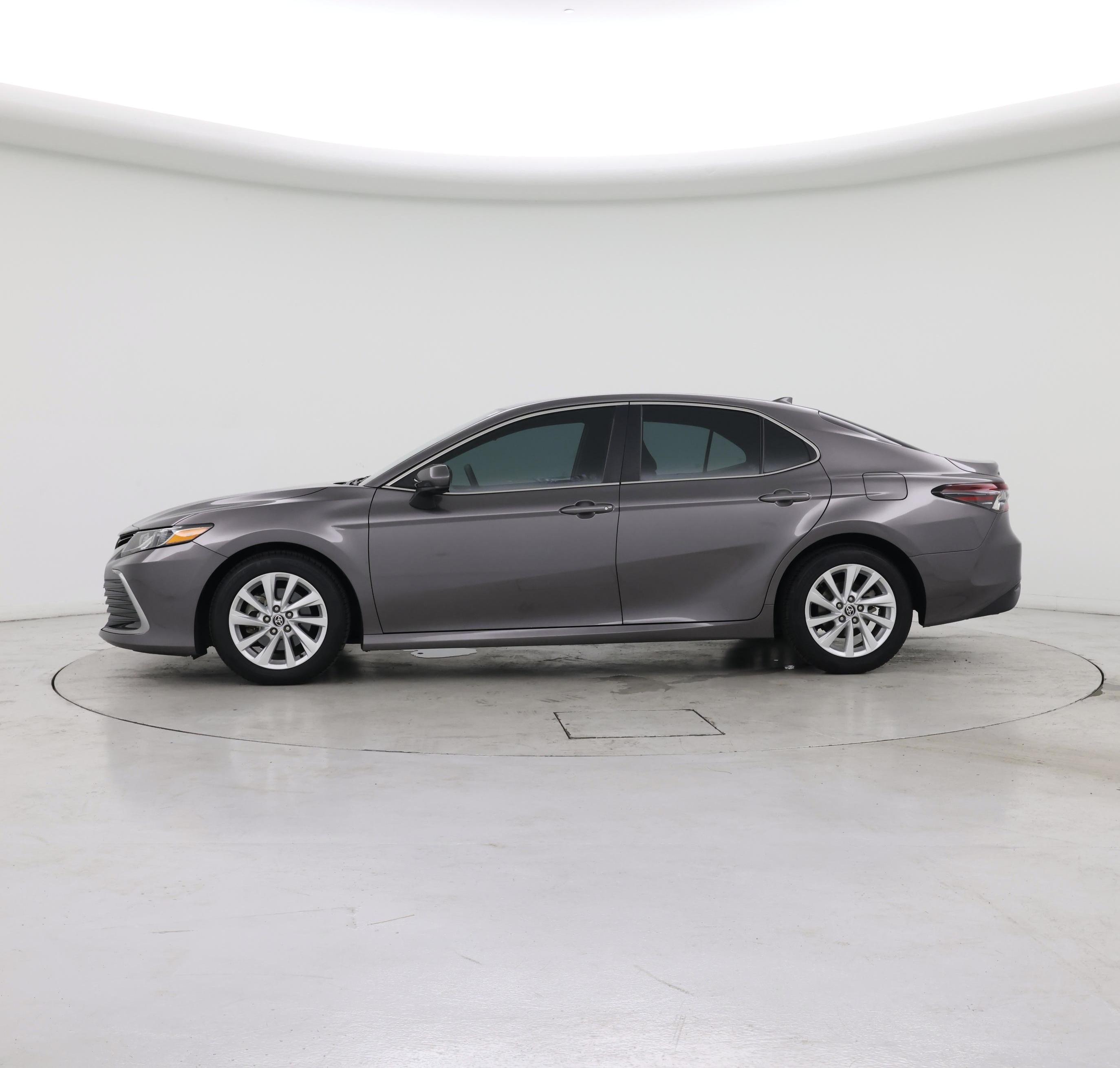 Thumbnail: 2022 Toyota Camry - 3