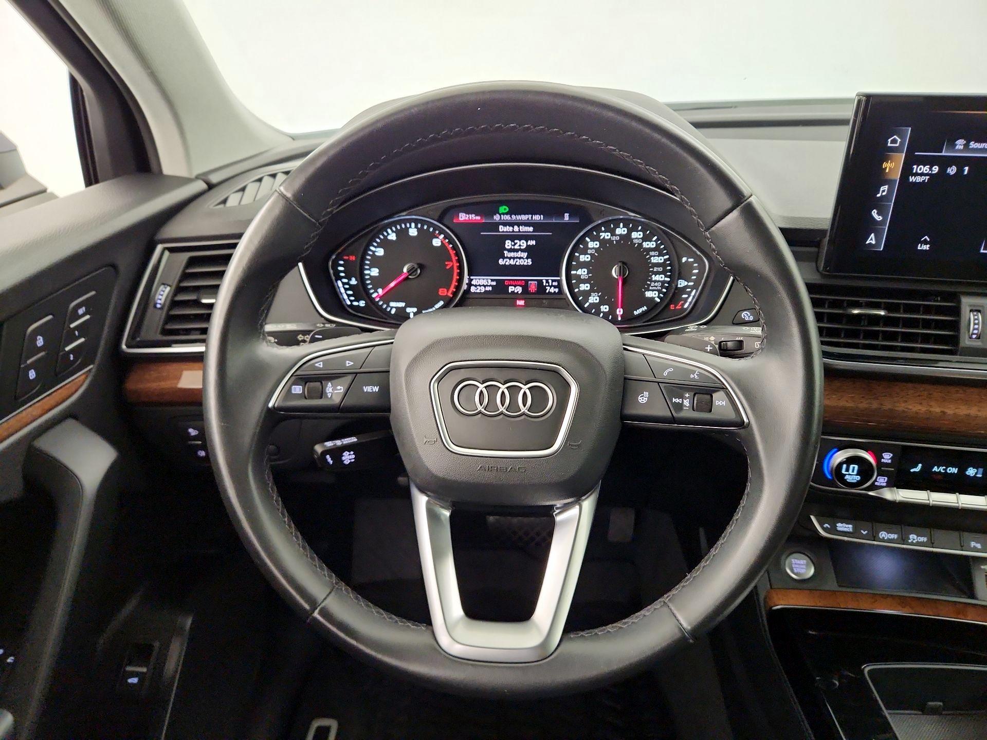 Thumbnail: 2022 Audi Q5 - 10