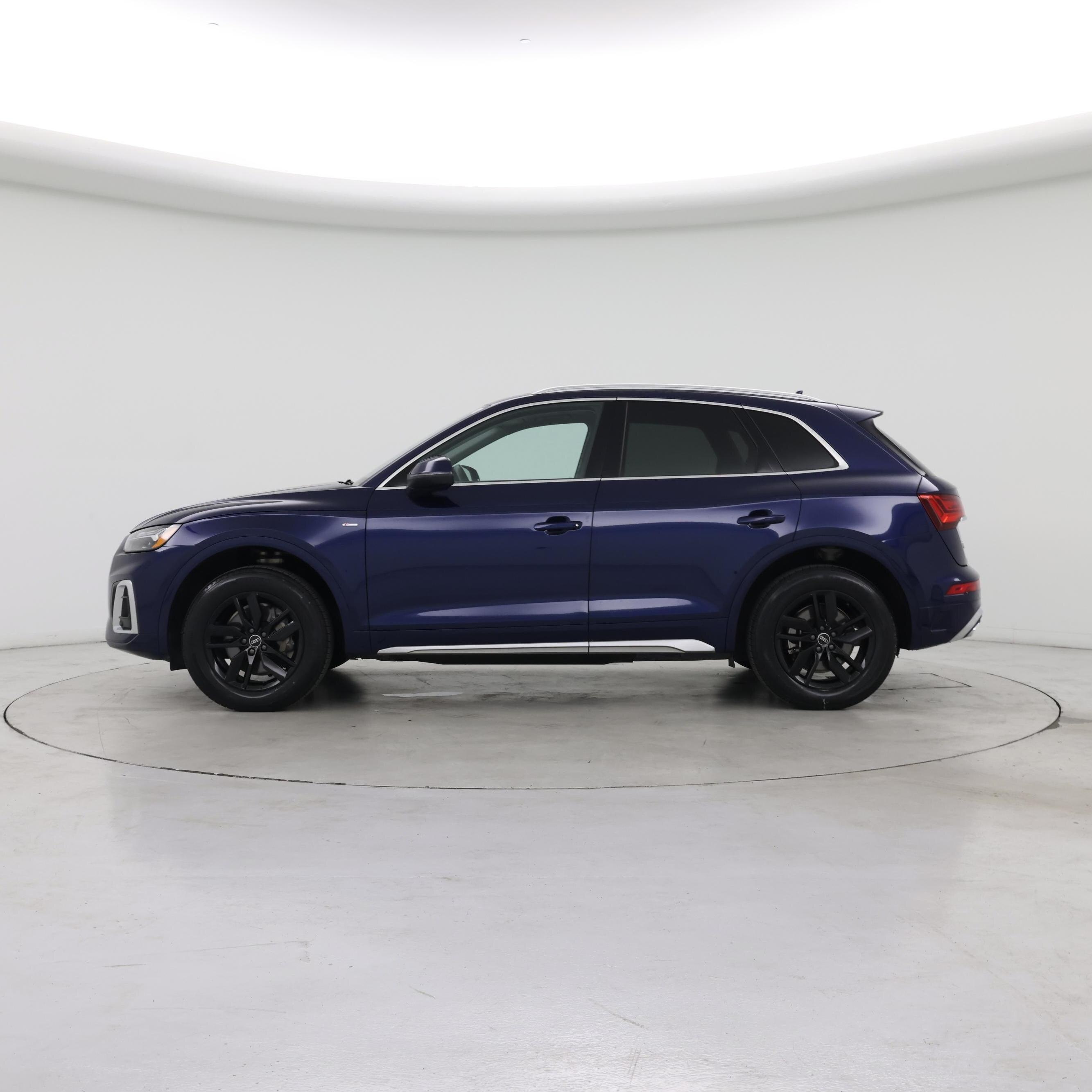 Thumbnail: 2022 Audi Q5 - 3