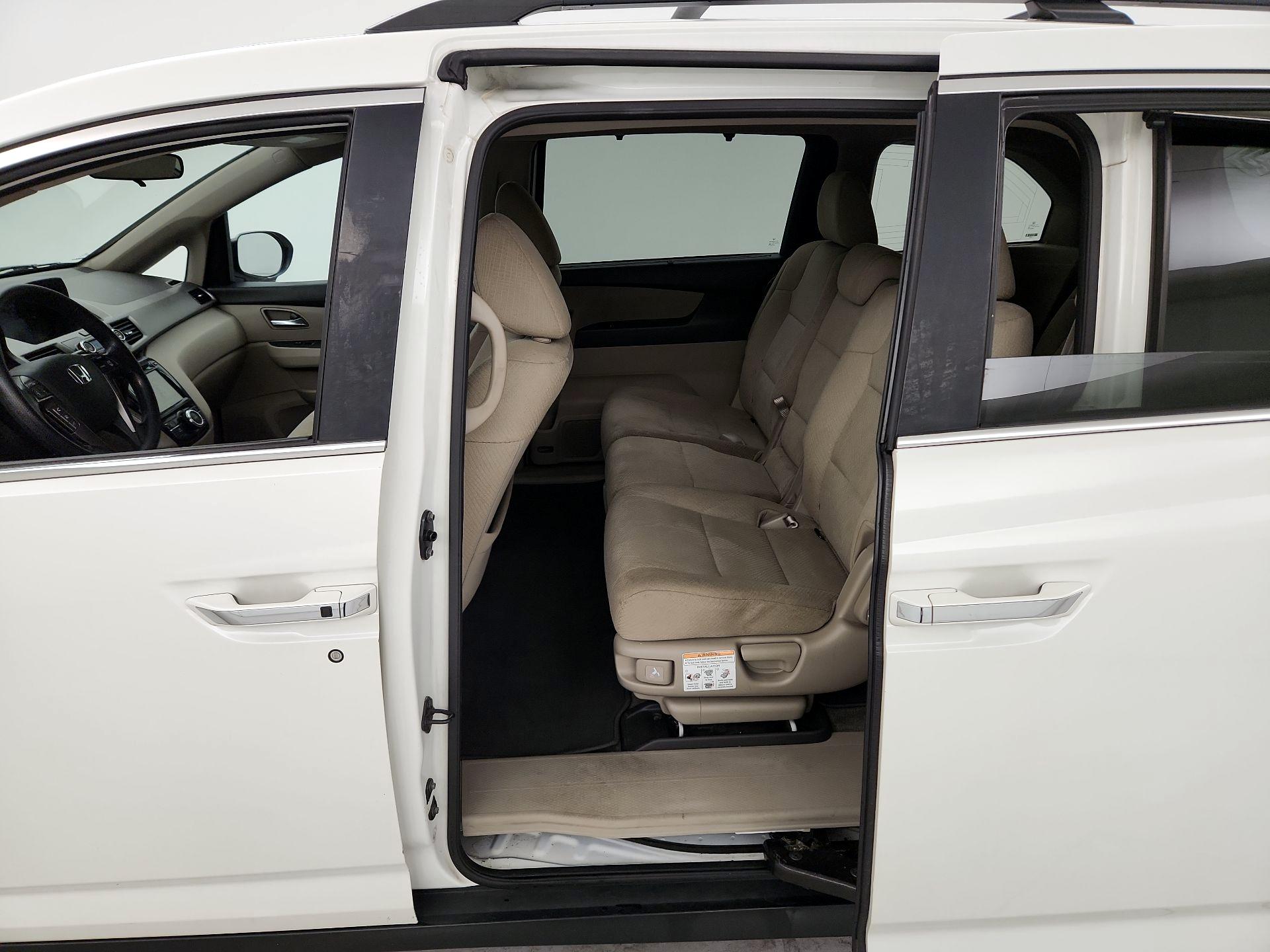 Thumbnail: 2017 Honda Odyssey - 19