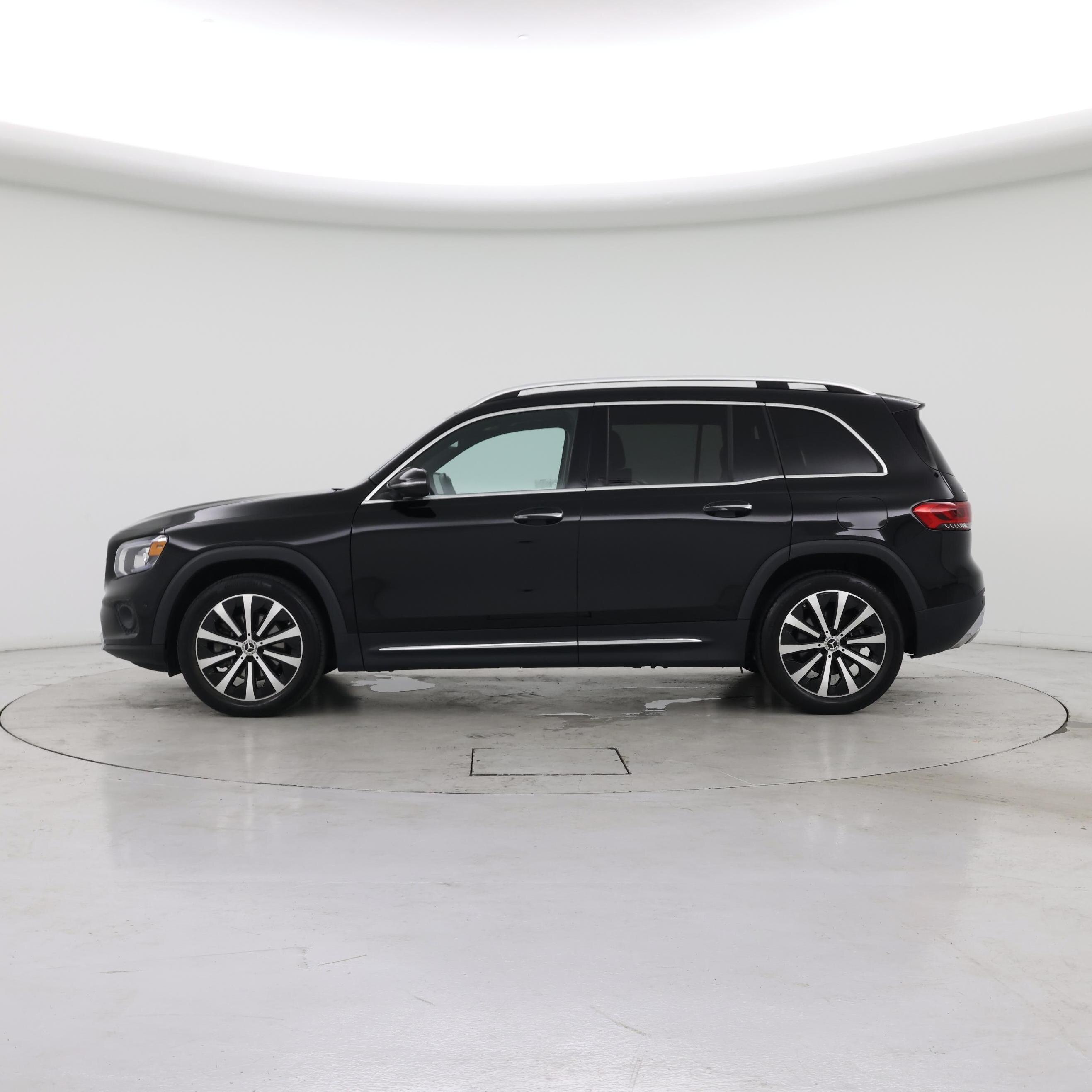 Thumbnail: 2022 Mercedes-Benz GLB - 3