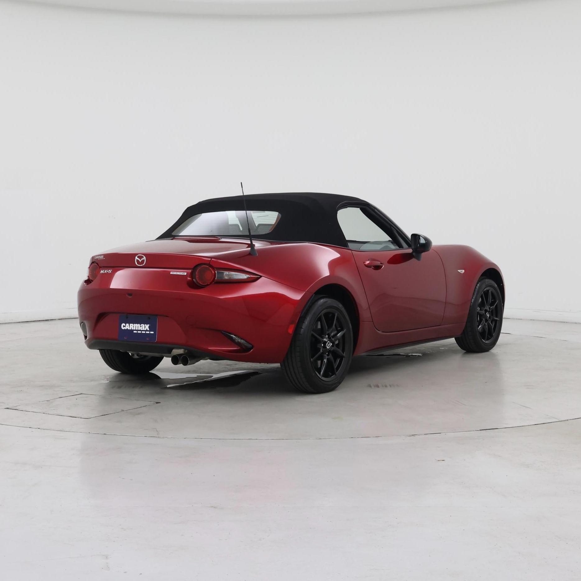 Thumbnail: 2021 Mazda MX-5 Miata - 8