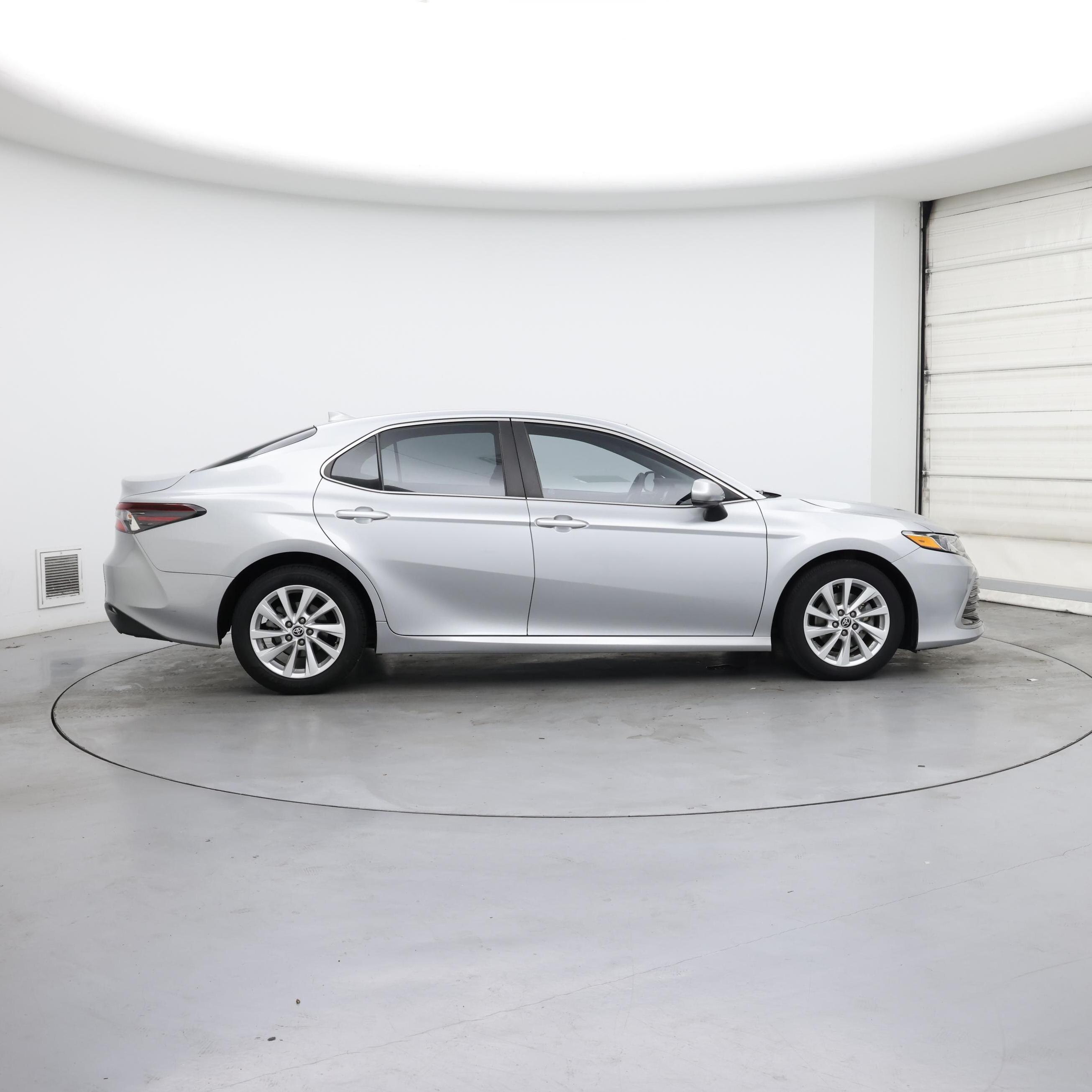 Thumbnail: 2021 Toyota Camry - 7