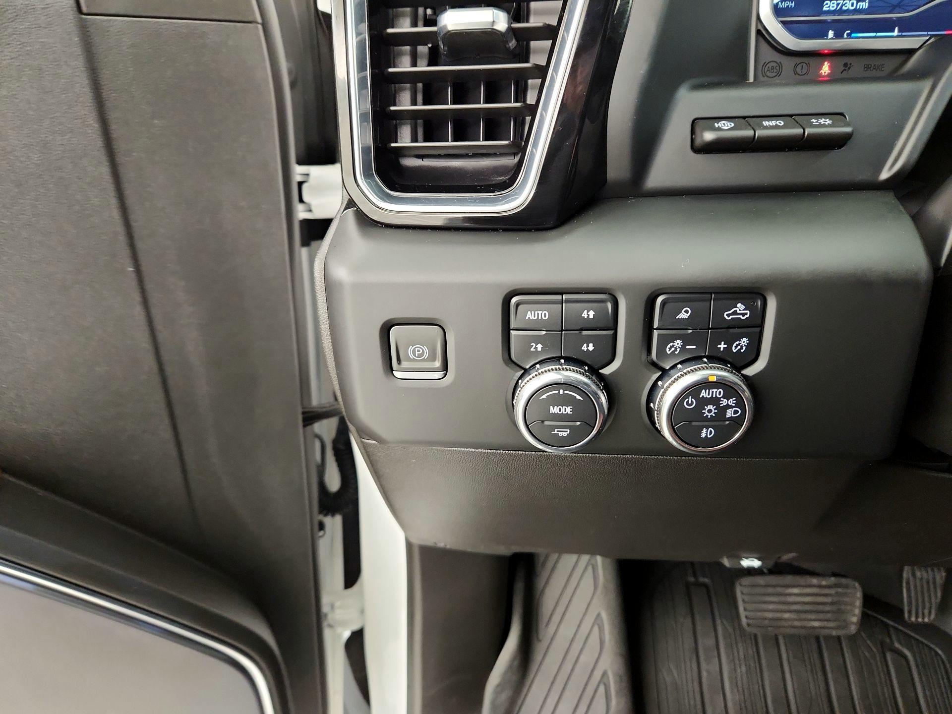 Thumbnail: 2024 GMC Sierra 1500 - 13