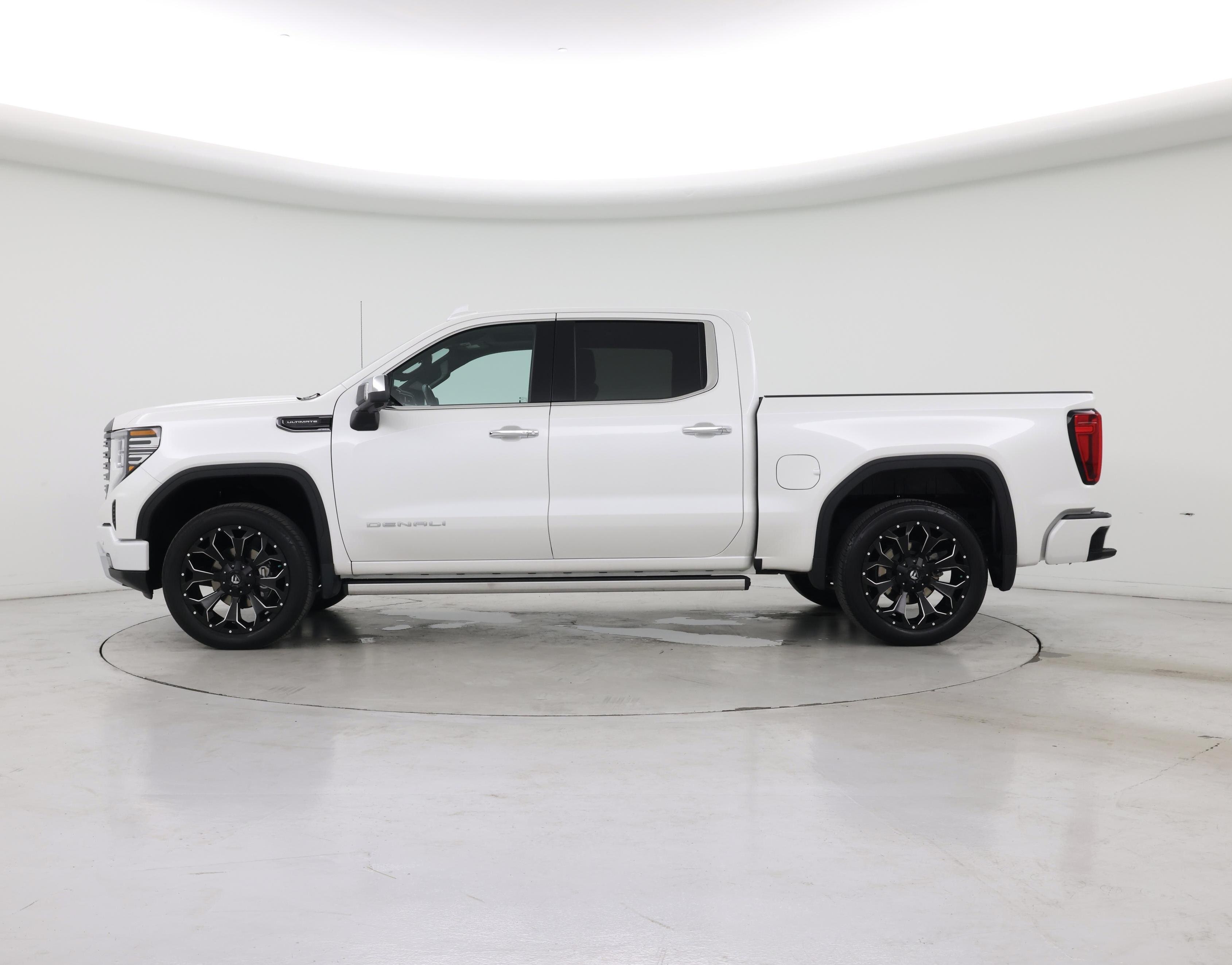 Thumbnail: 2024 GMC Sierra 1500 - 3