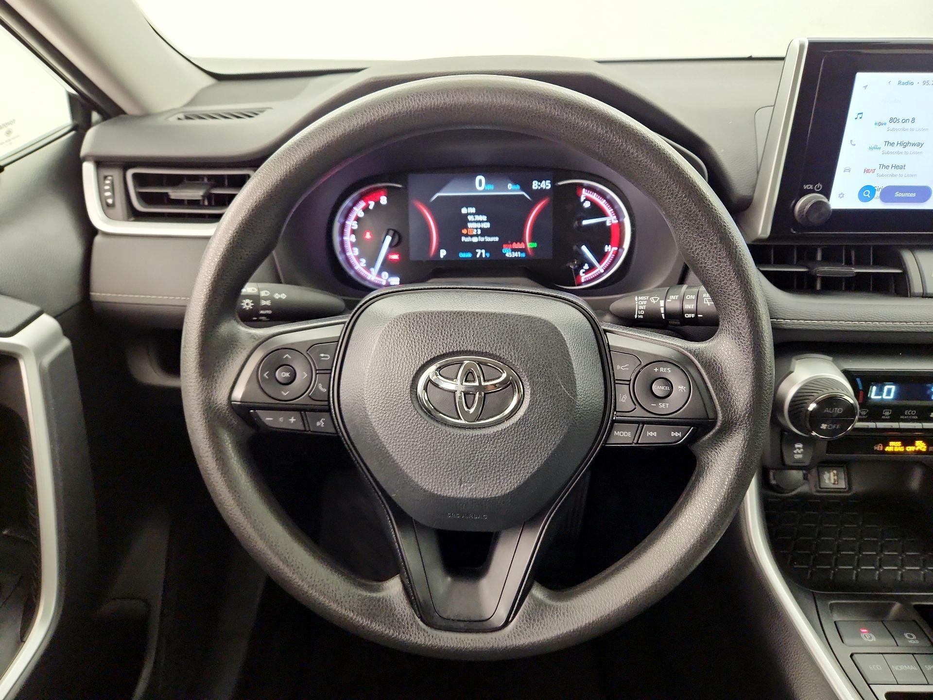 Thumbnail: 2024 Toyota RAV4 - 10