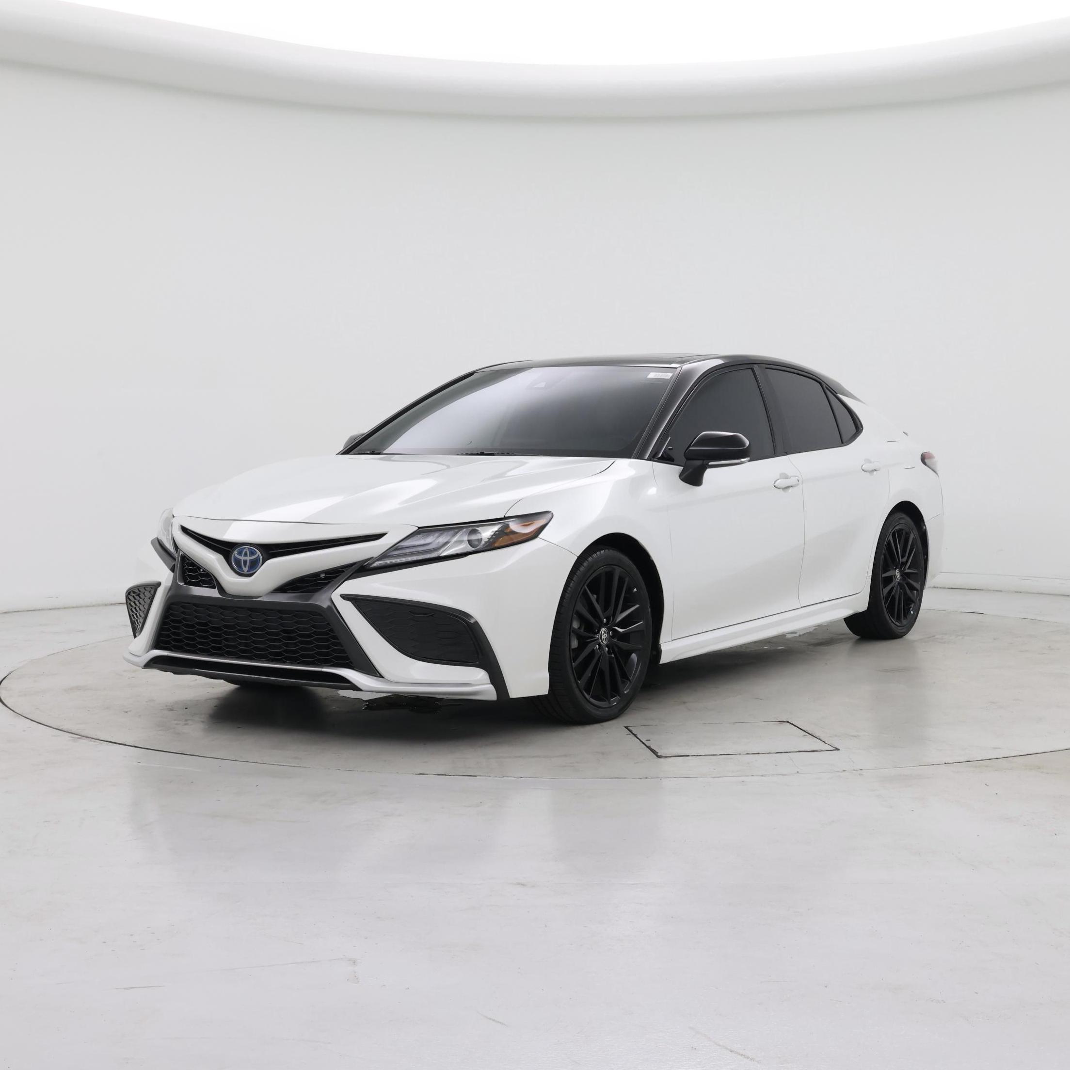 Thumbnail: 2022 Toyota Camry - 4