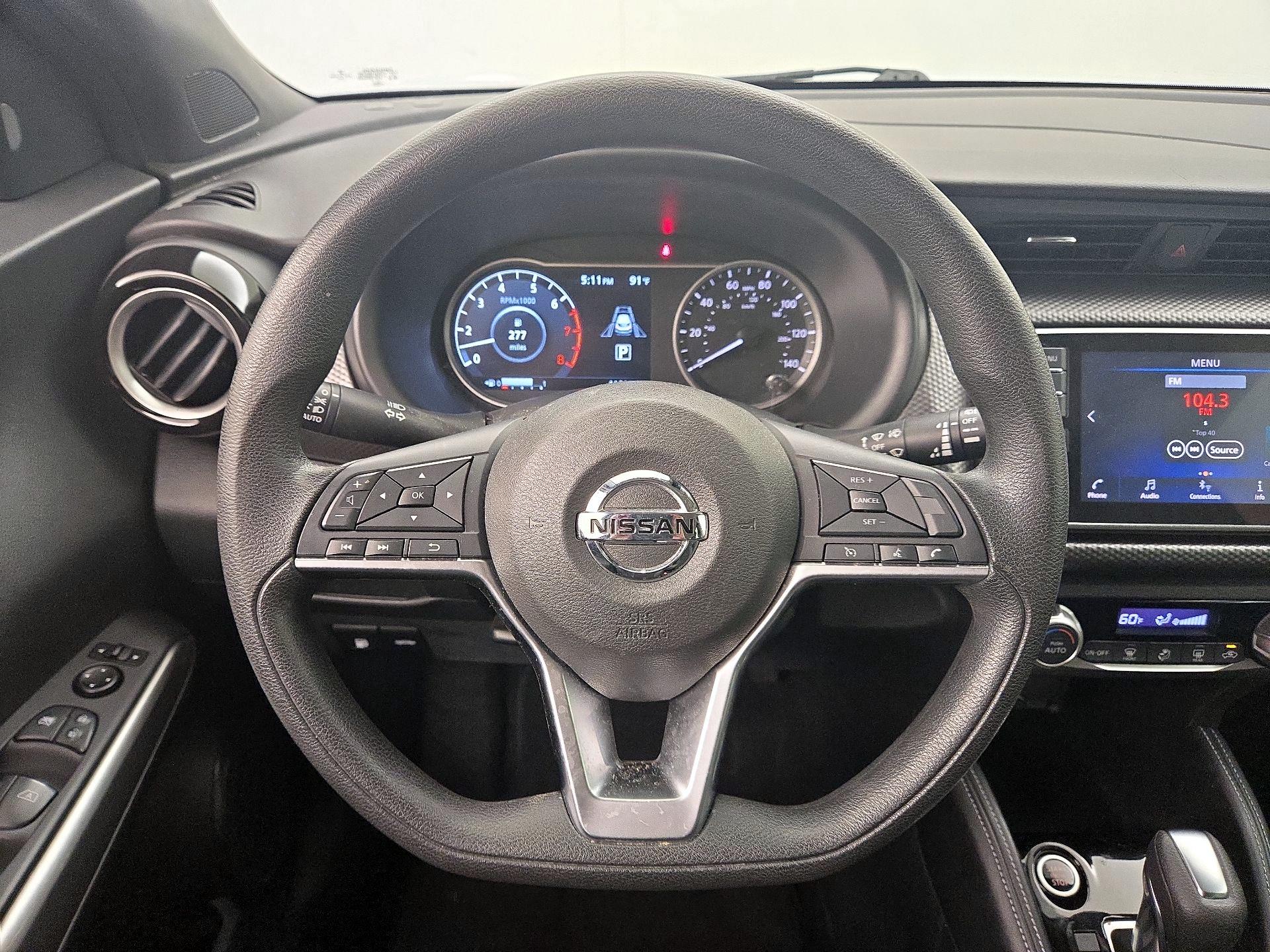 Thumbnail: 2020 Nissan Kicks - 10