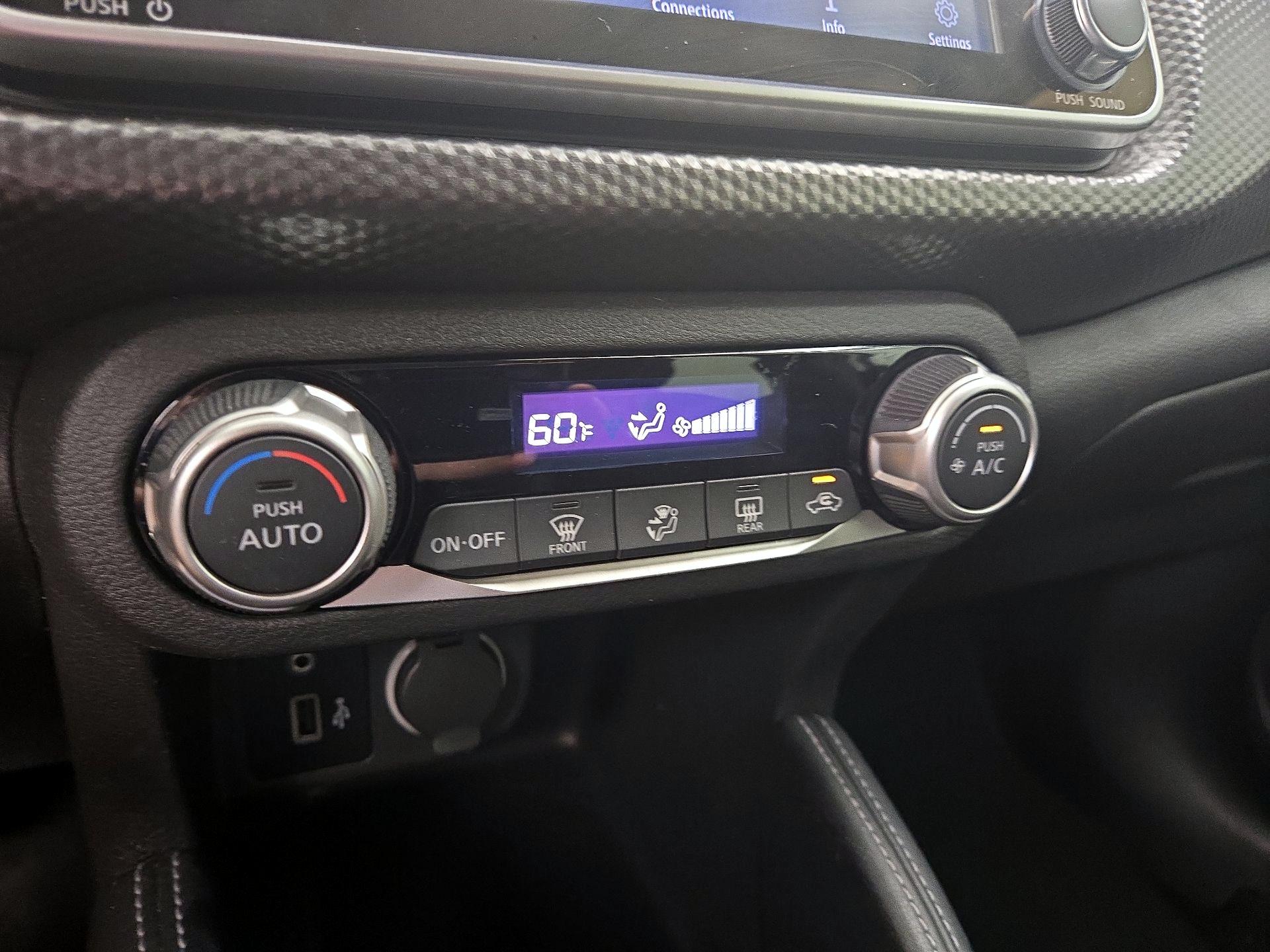 Thumbnail: 2020 Nissan Kicks - 15