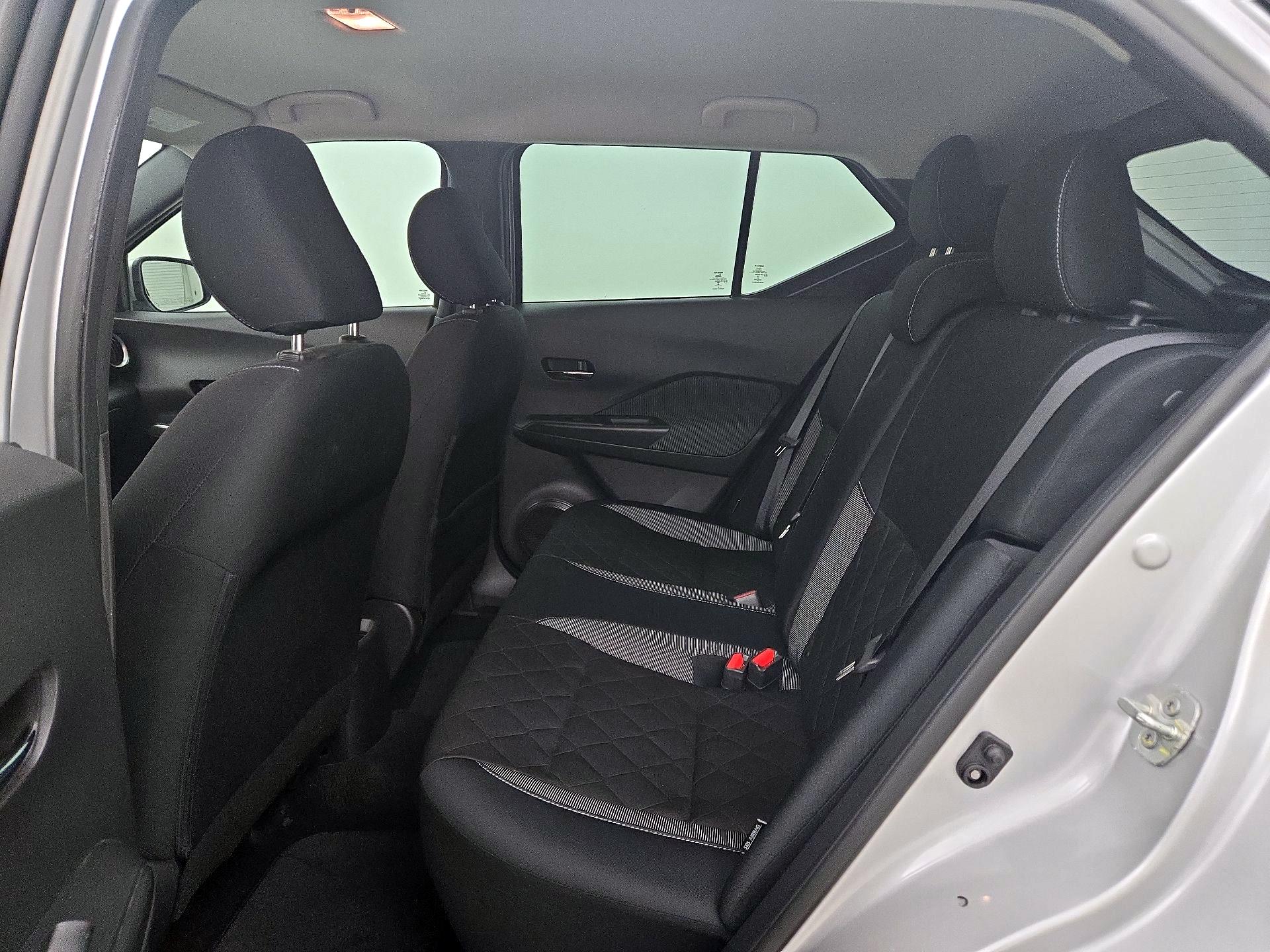 Thumbnail: 2020 Nissan Kicks - 18