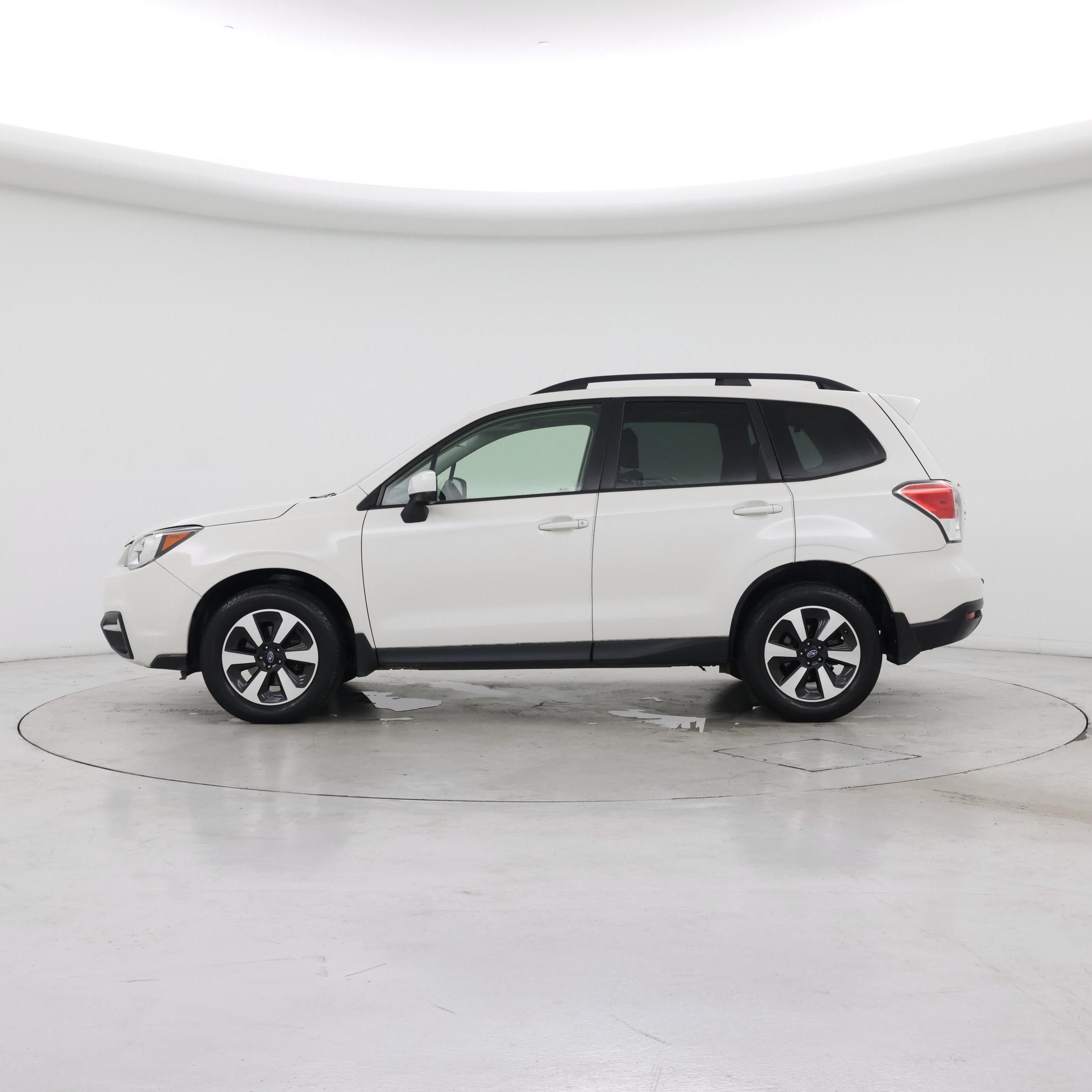 Thumbnail: 2018 Subaru Forester - 3