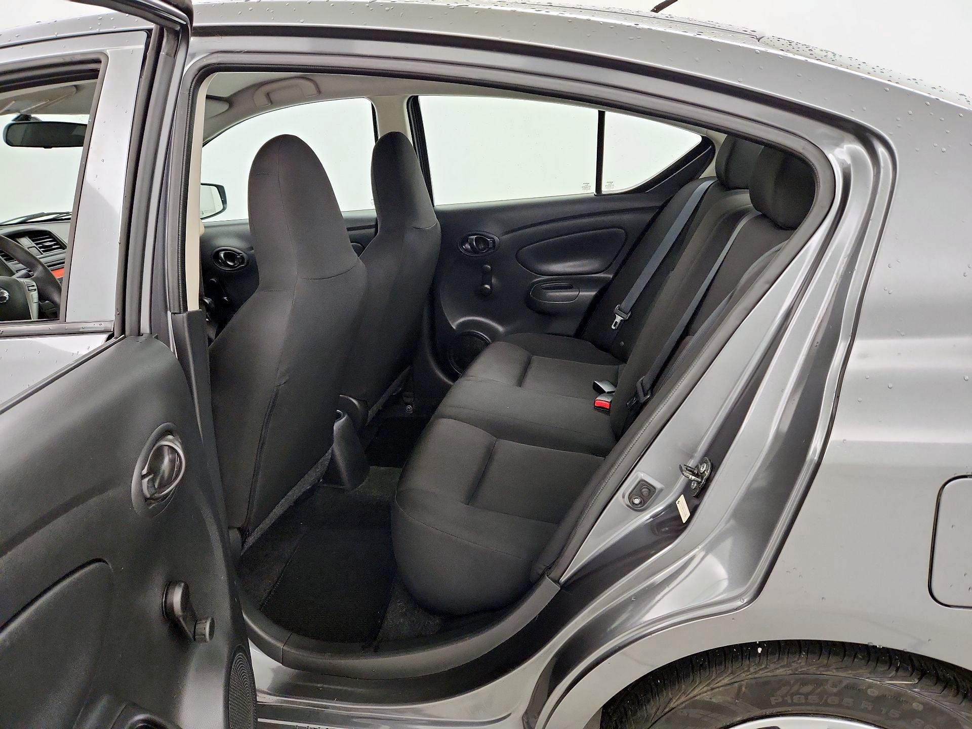 Thumbnail: 2016 Nissan Versa - 18