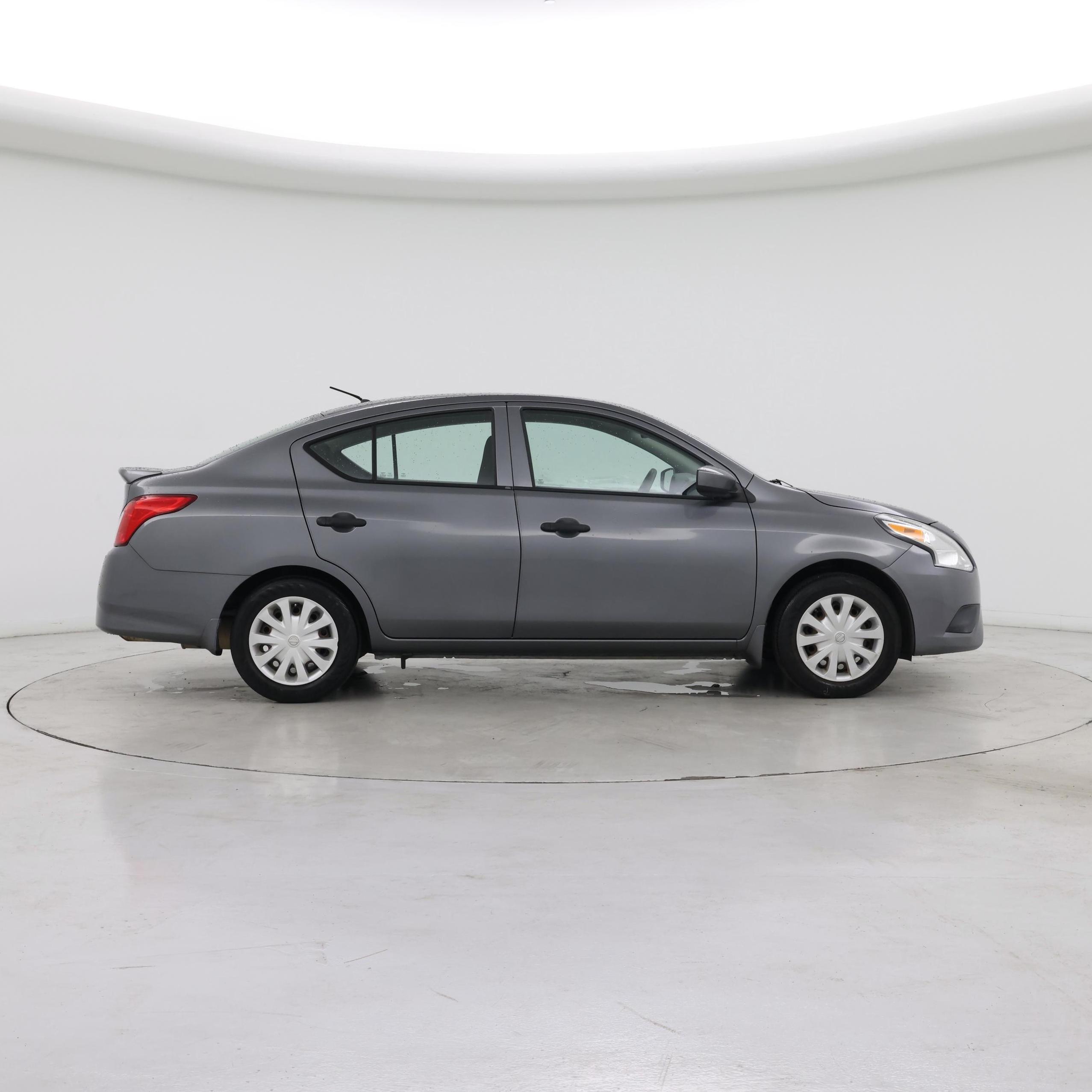 Thumbnail: 2016 Nissan Versa - 7