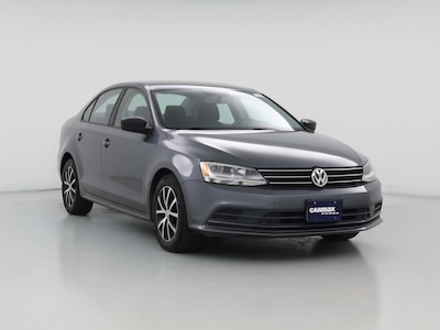Gray 2016 Volkswagen Jetta SE