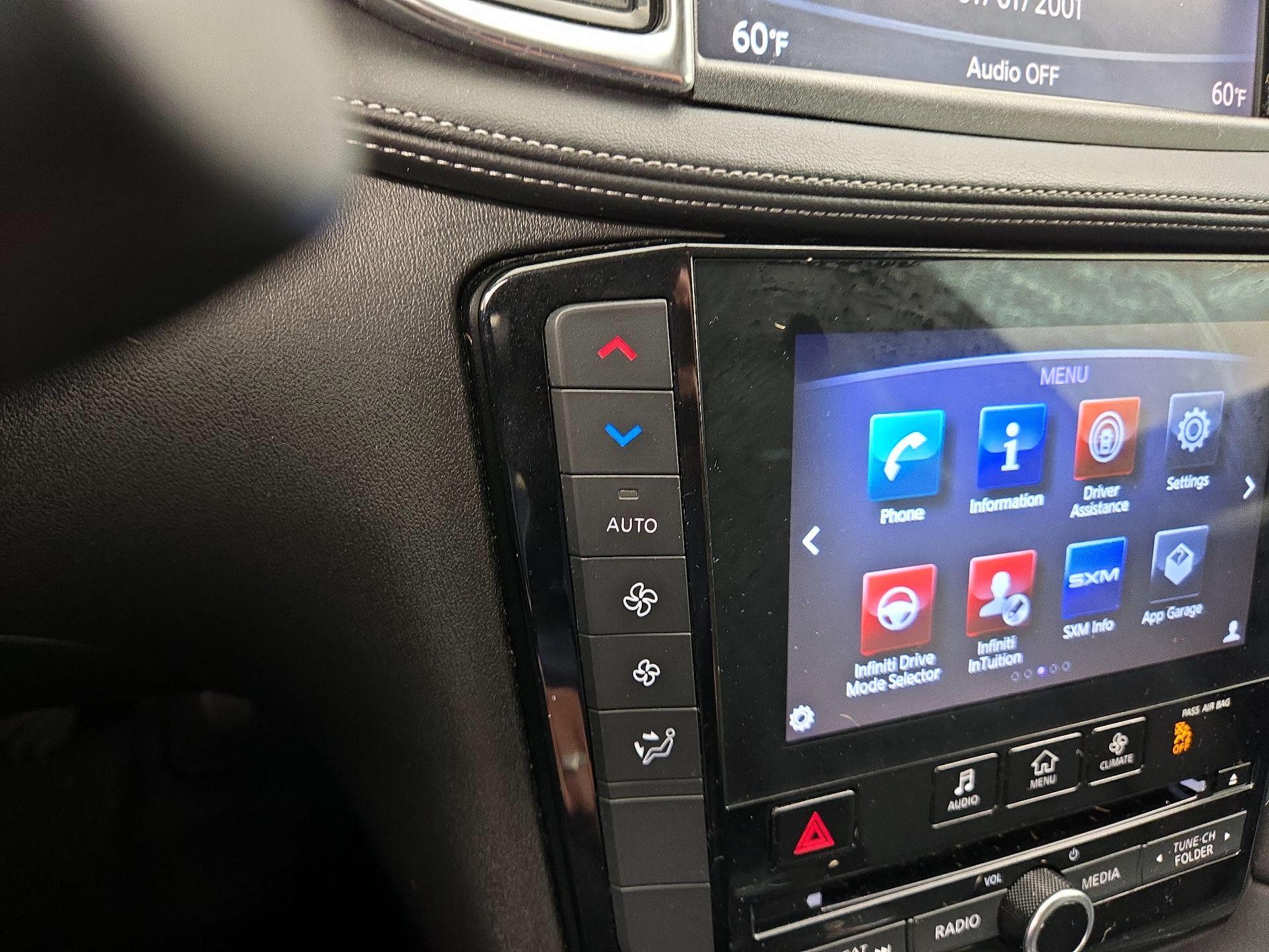 Thumbnail: 2019 INFINITI QX50 - 16