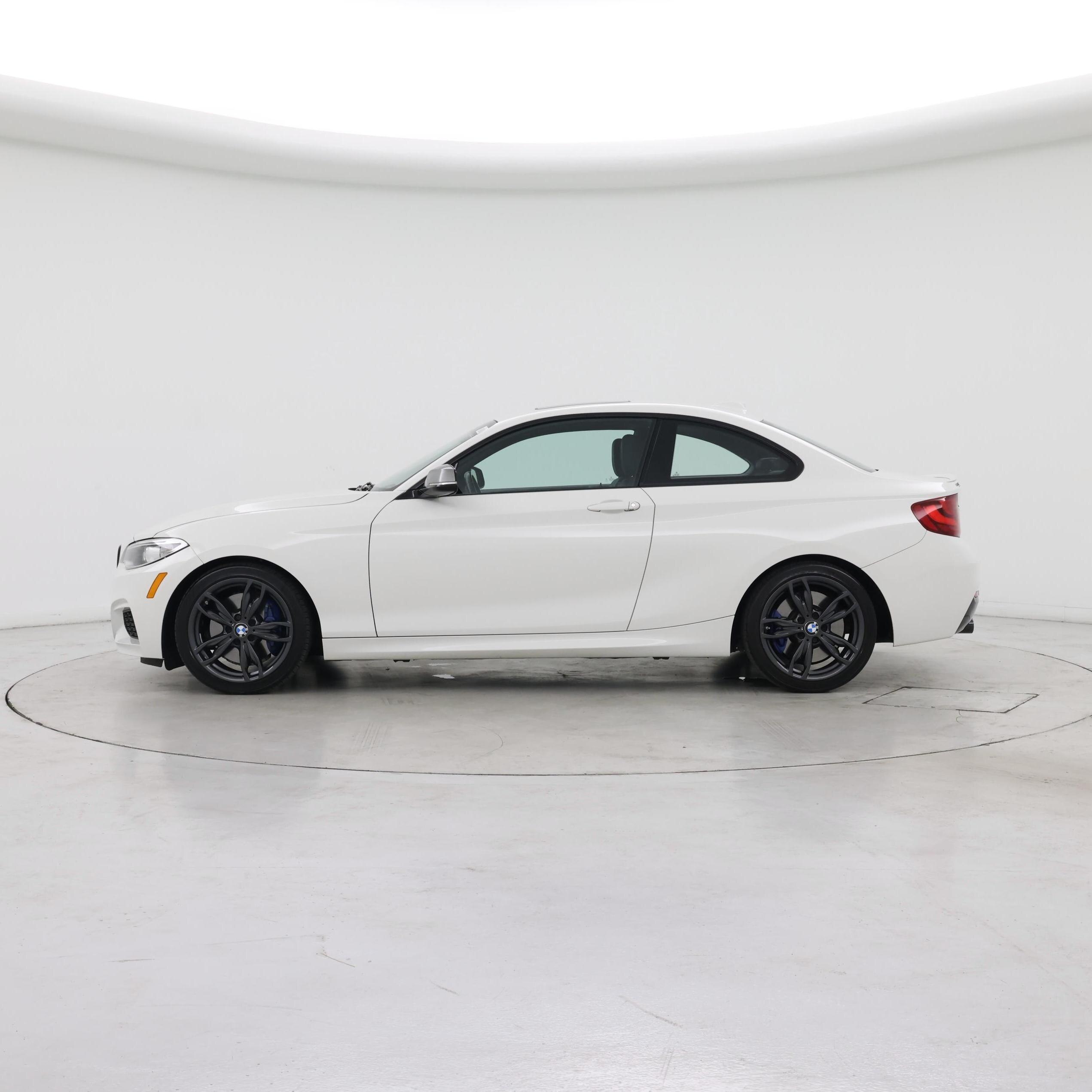 Thumbnail: 2016 BMW 2 Series - 3