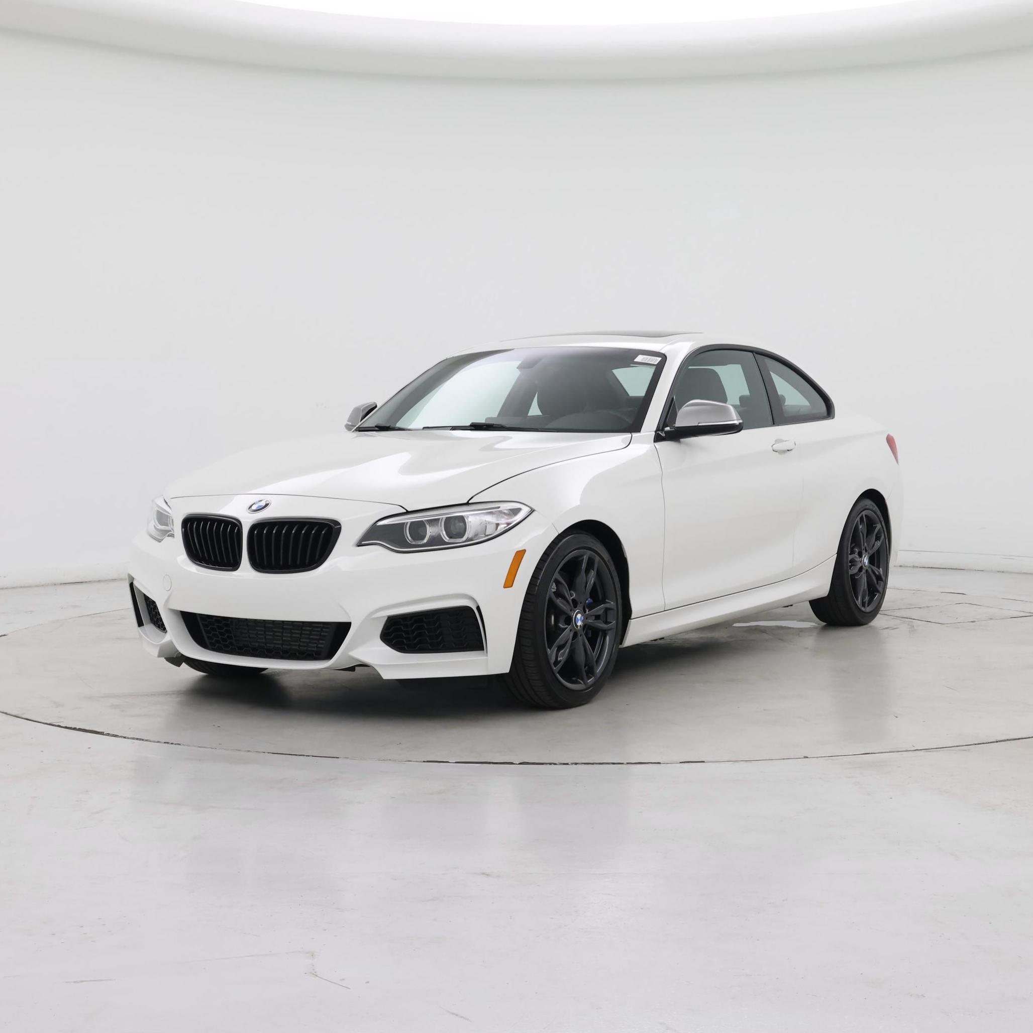 Thumbnail: 2016 BMW 2 Series - 4