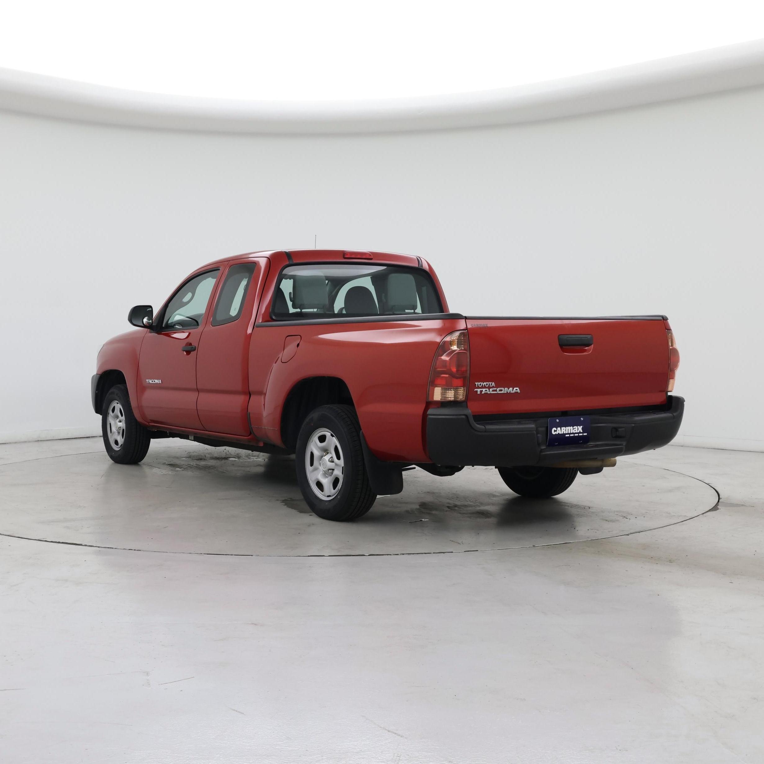 Thumbnail: 2013 Toyota Tacoma - 2