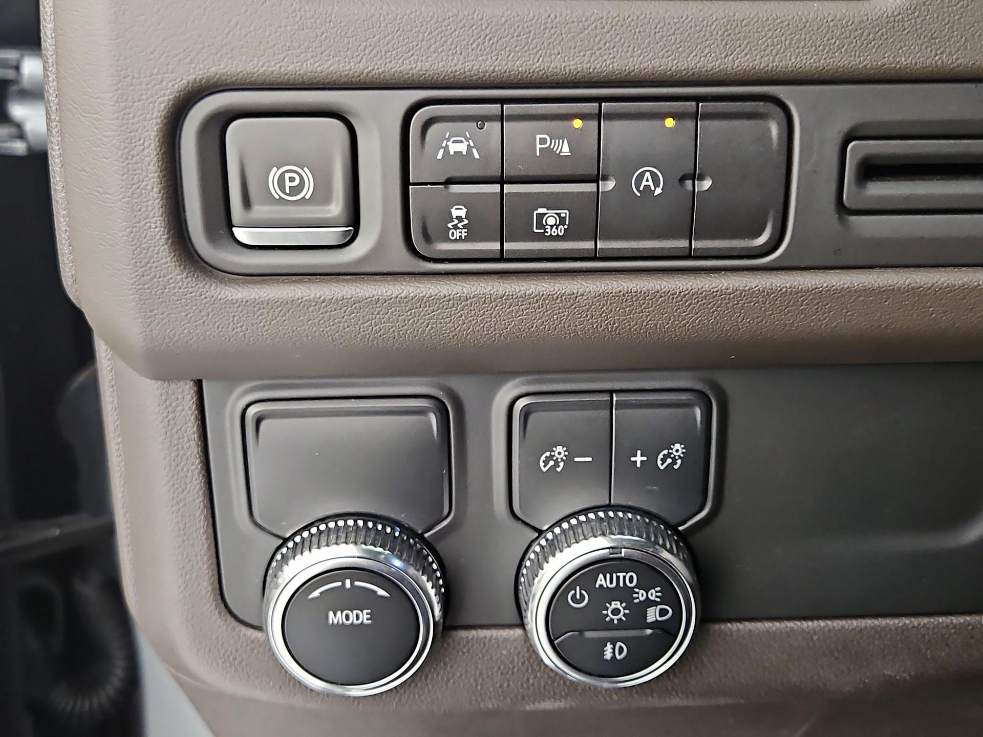 Thumbnail: 2024 GMC Yukon - 13