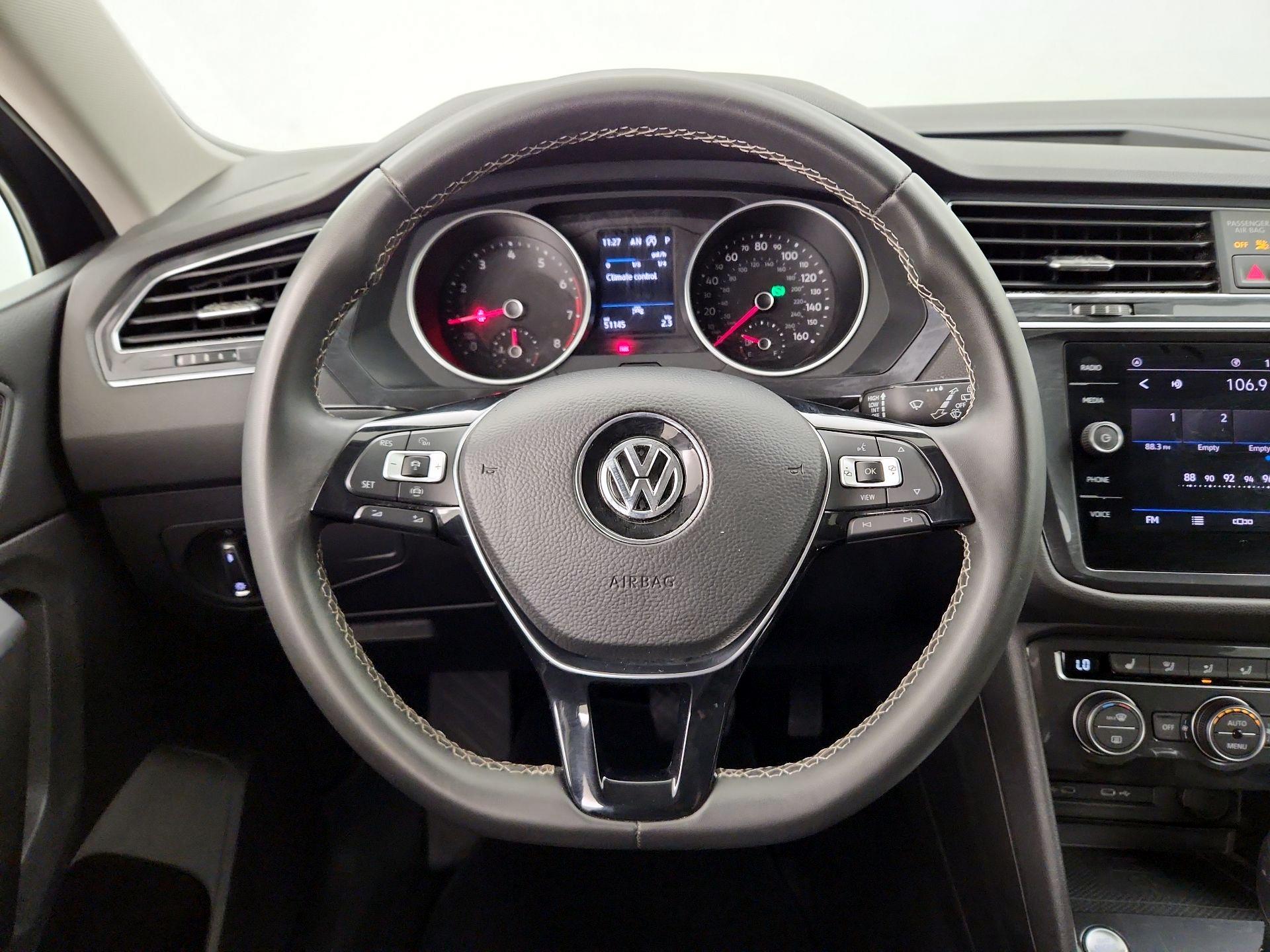 Thumbnail: 2021 Volkswagen Tiguan - 10