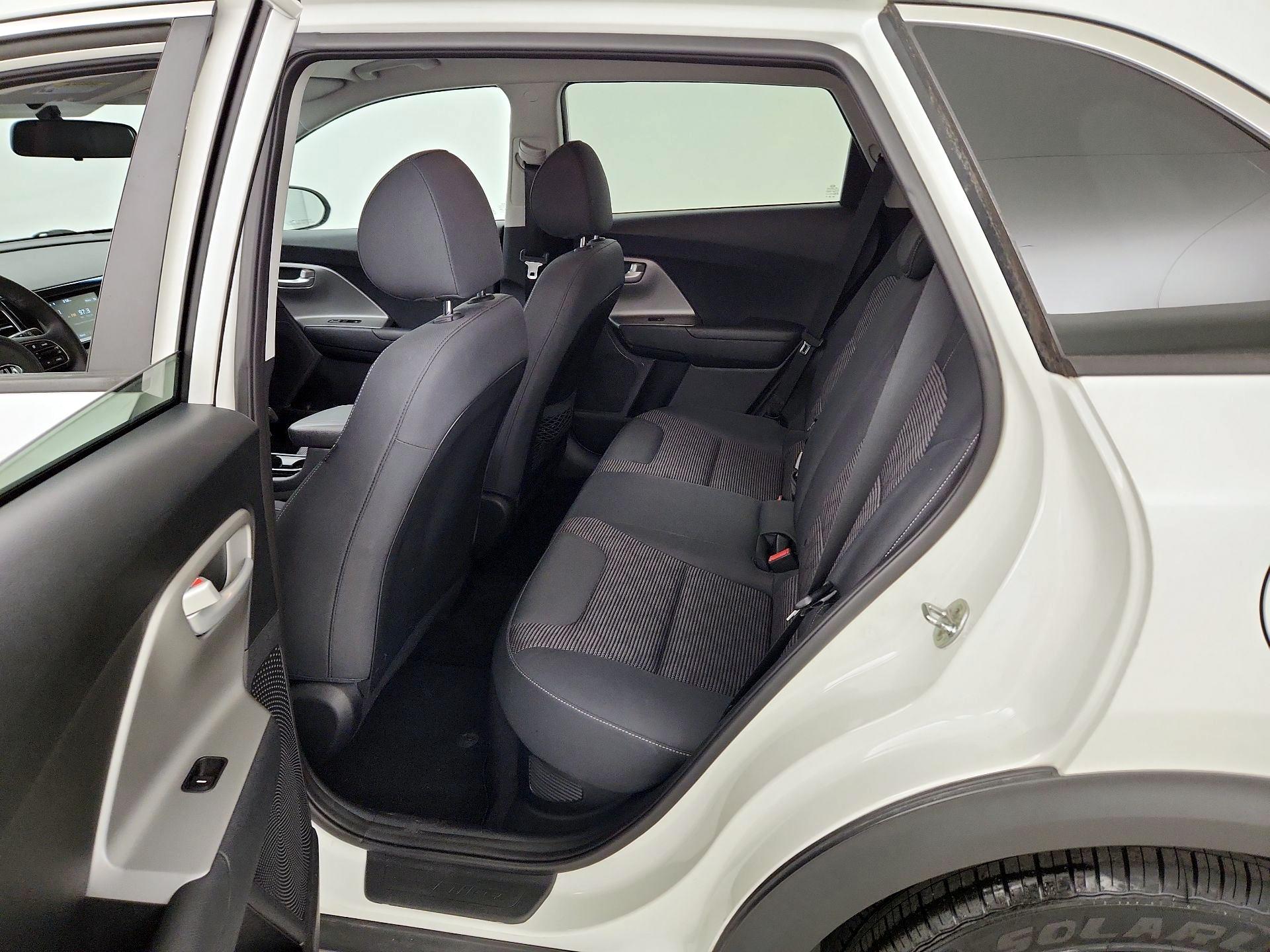 Thumbnail: 2019 Kia Niro - 19