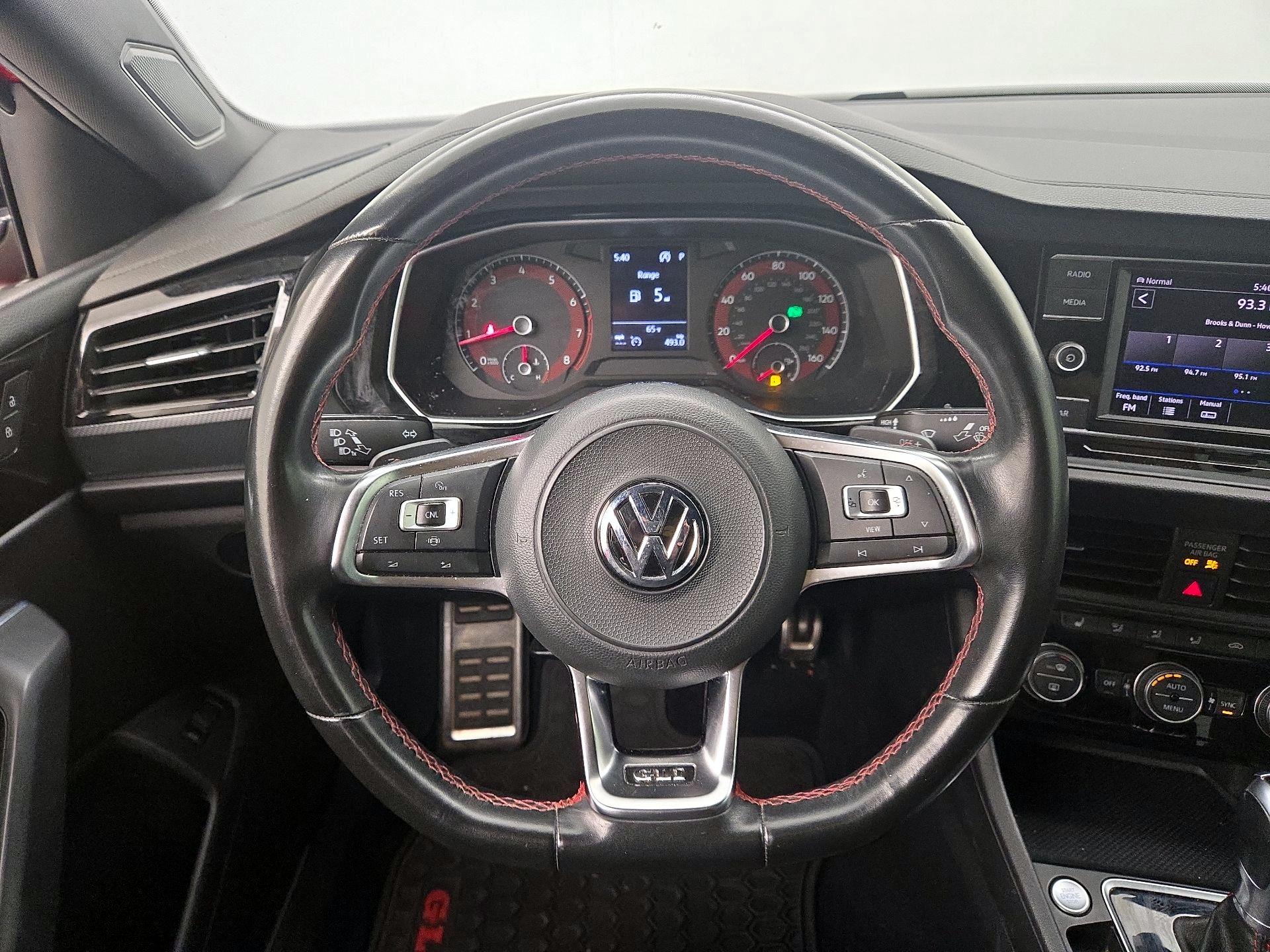 Thumbnail: 2019 Volkswagen Jetta - 10