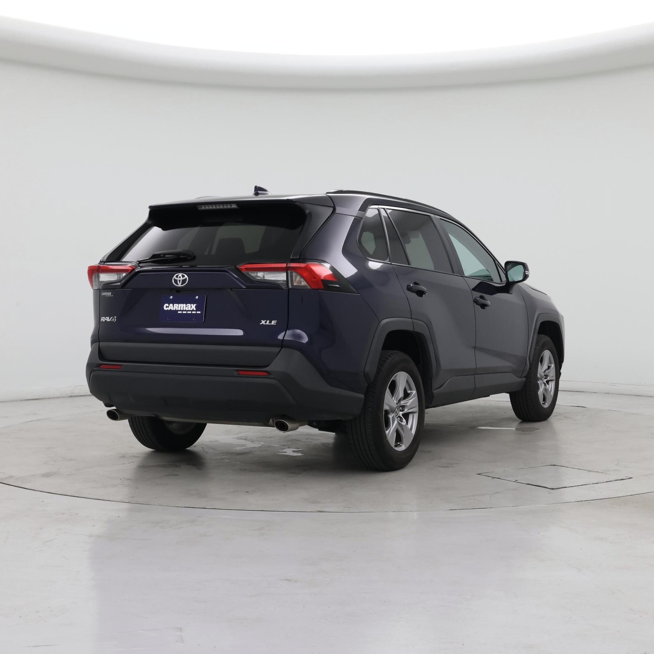 Thumbnail: 2022 Toyota RAV4 - 8