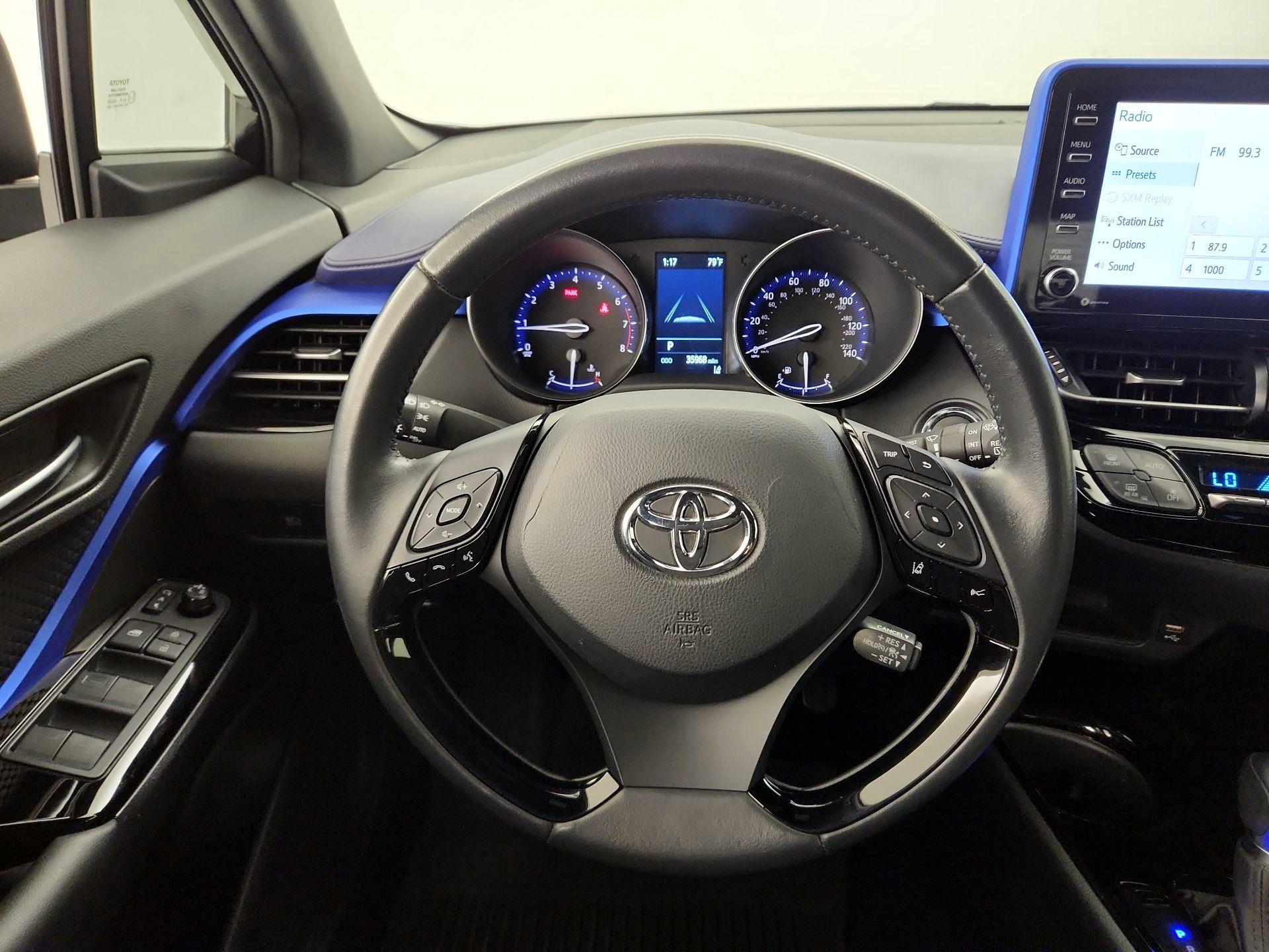 Thumbnail: 2022 Toyota C-HR - 10