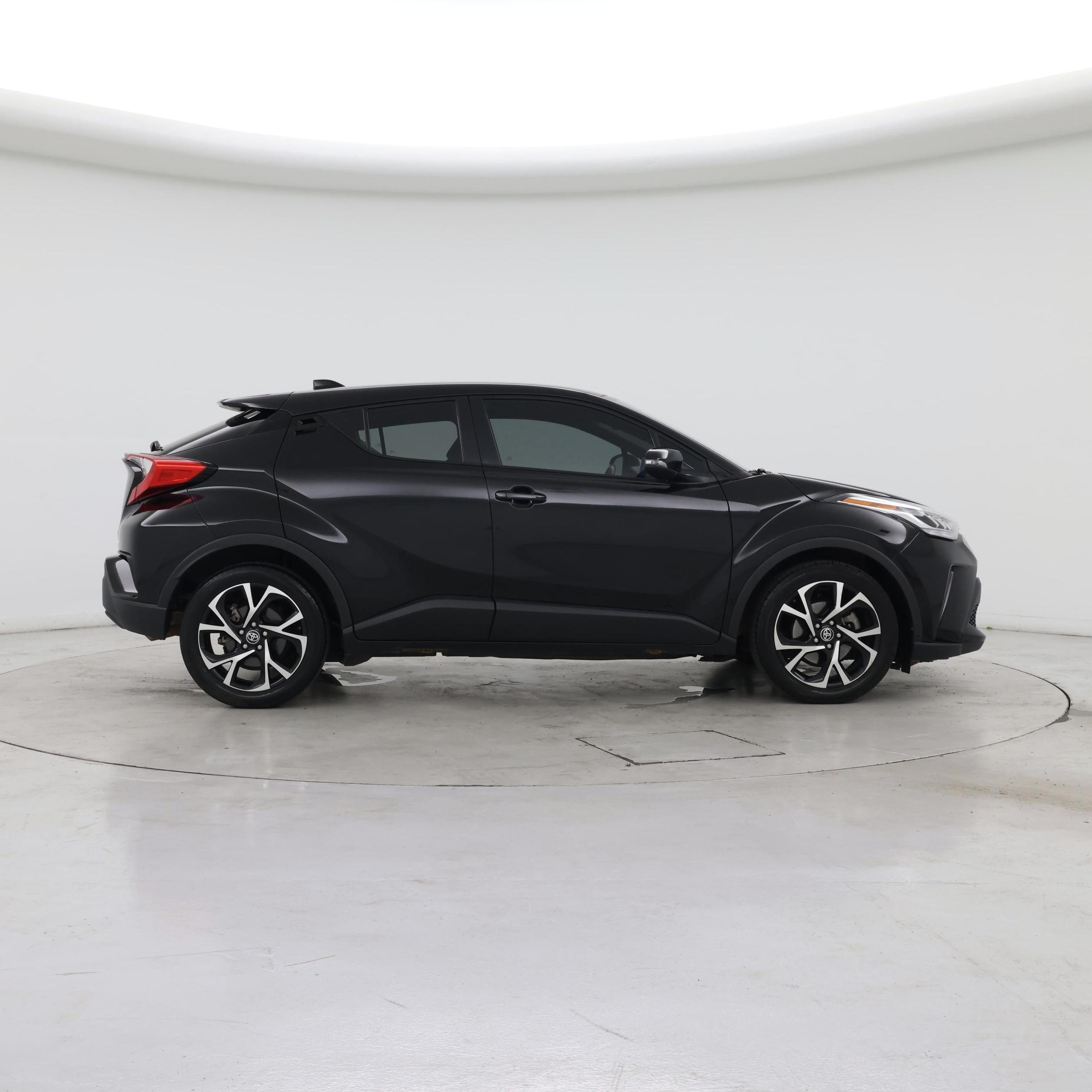 Thumbnail: 2022 Toyota C-HR - 7