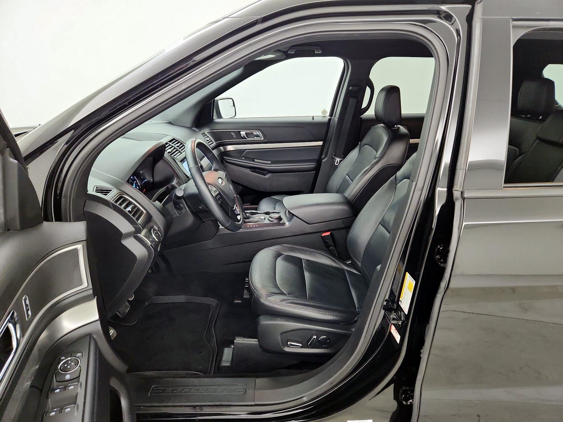 Thumbnail: 2018 Ford Explorer - 11