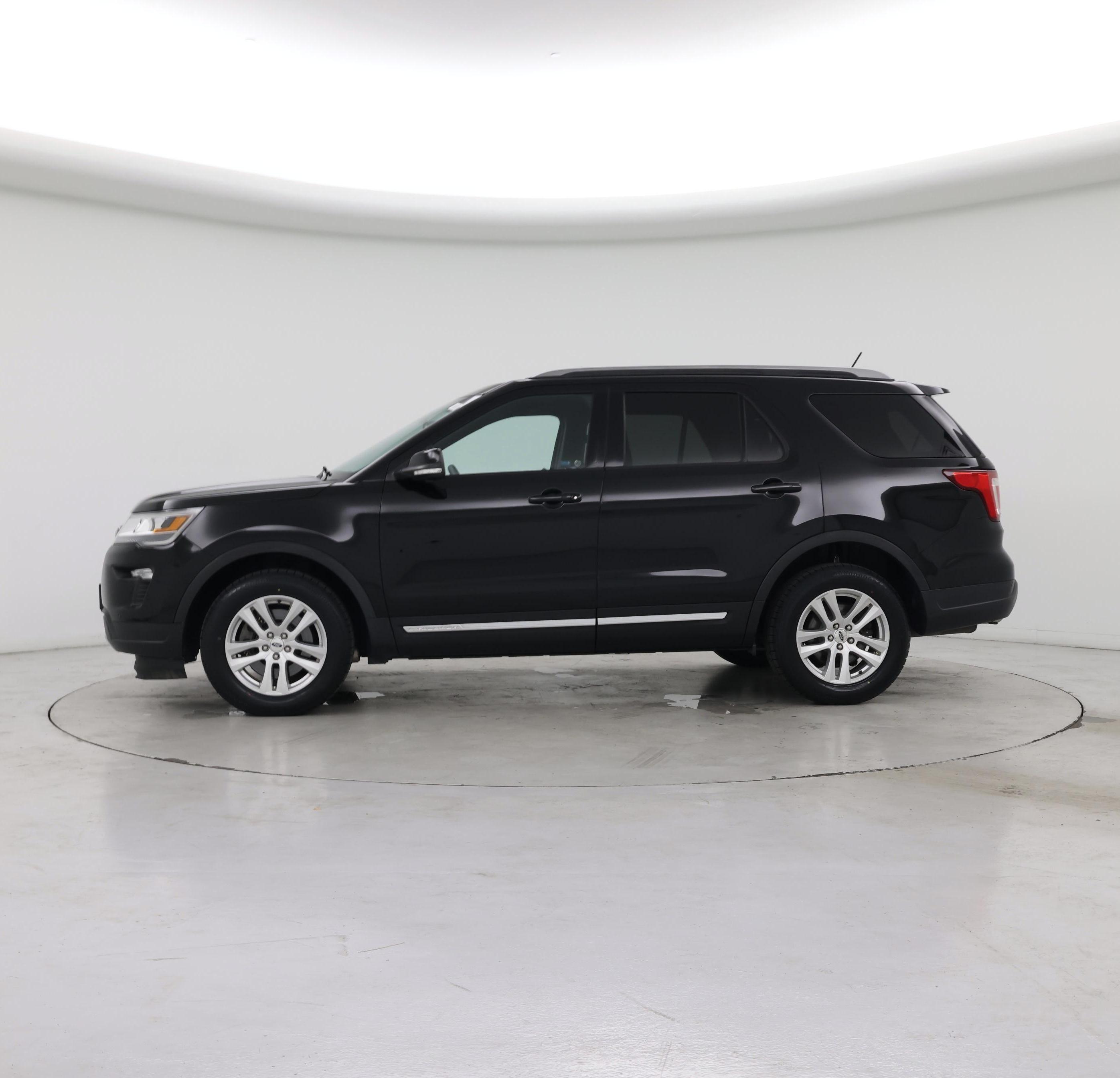 Thumbnail: 2018 Ford Explorer - 3